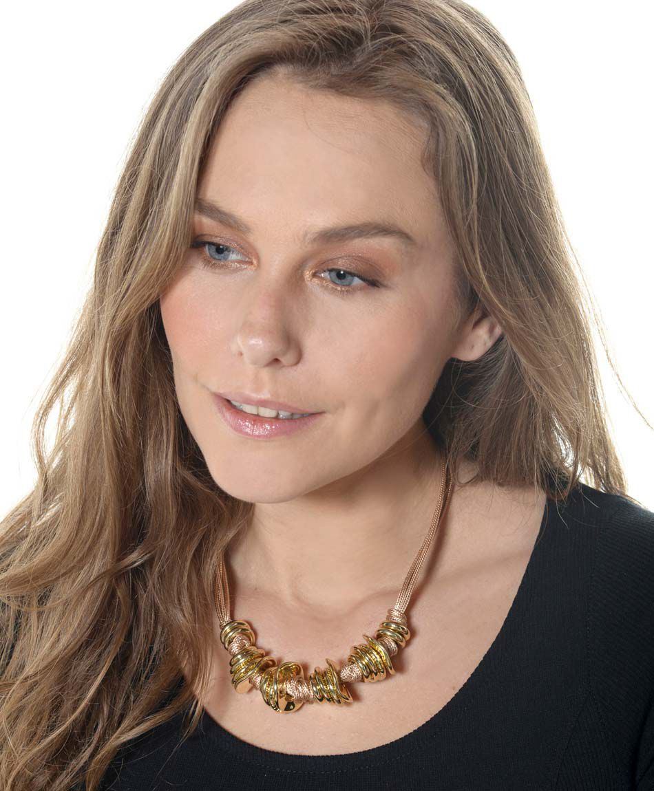 Collar dorado