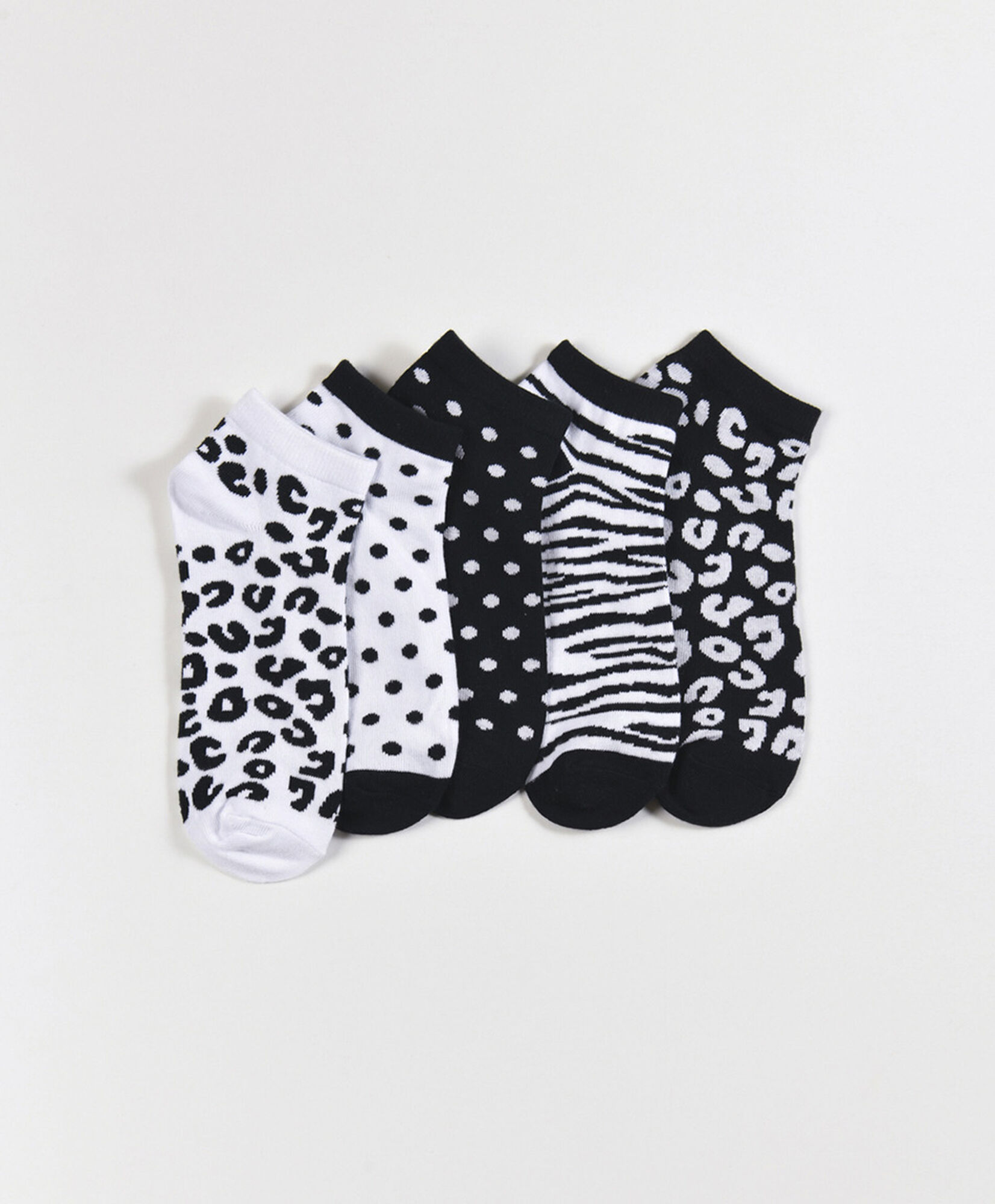 Pack 5 calcetines mujer cortos puntos y animal print Pack 5 calcetines mujer cortos puntos y animal print