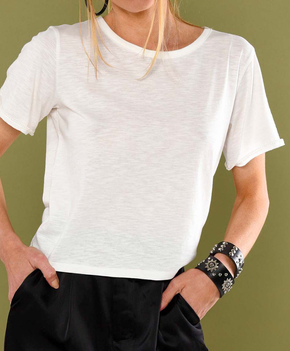 Polera manga corta cuello redondo