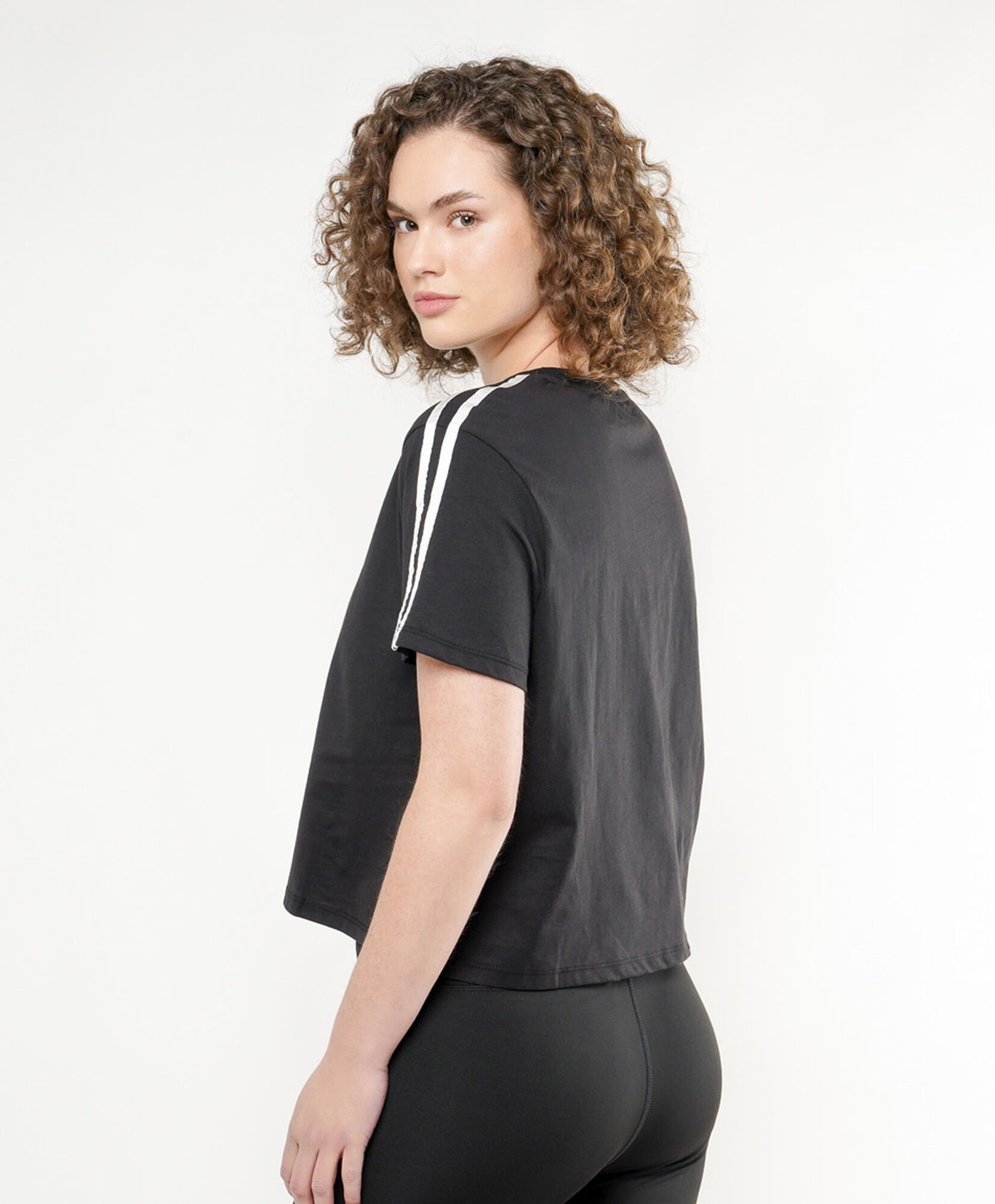 Polera deportiva mujer doble línea Polera deportiva mujer doble línea