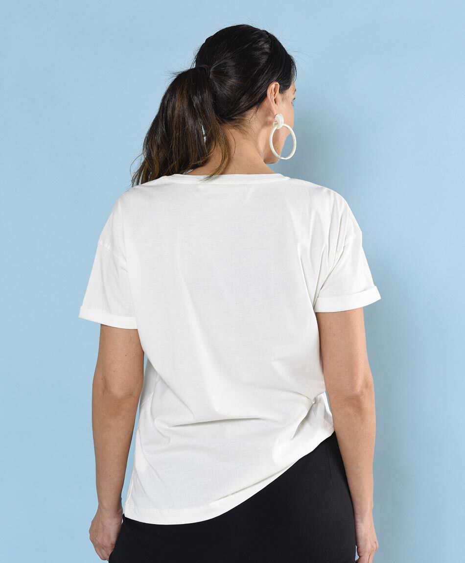 Polera oversize manga corta cuello redondo