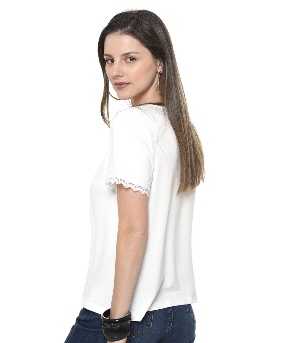 Polera encaje