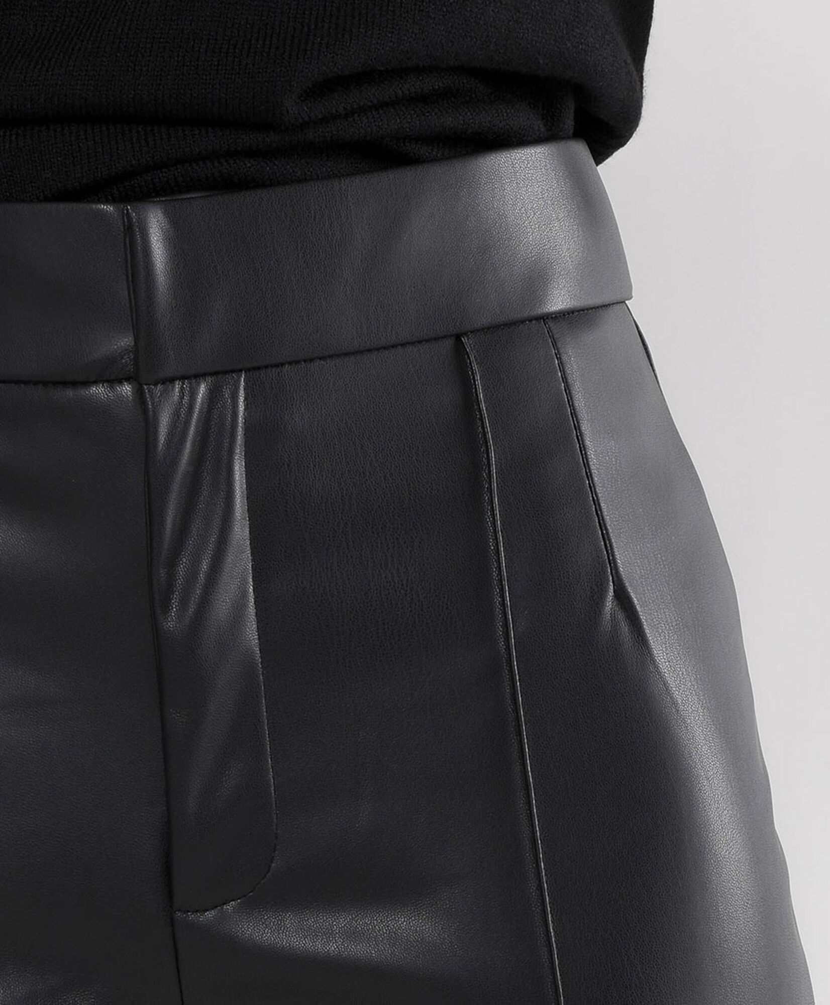 Pantalón mujer cuerina Pantalón mujer cuerina