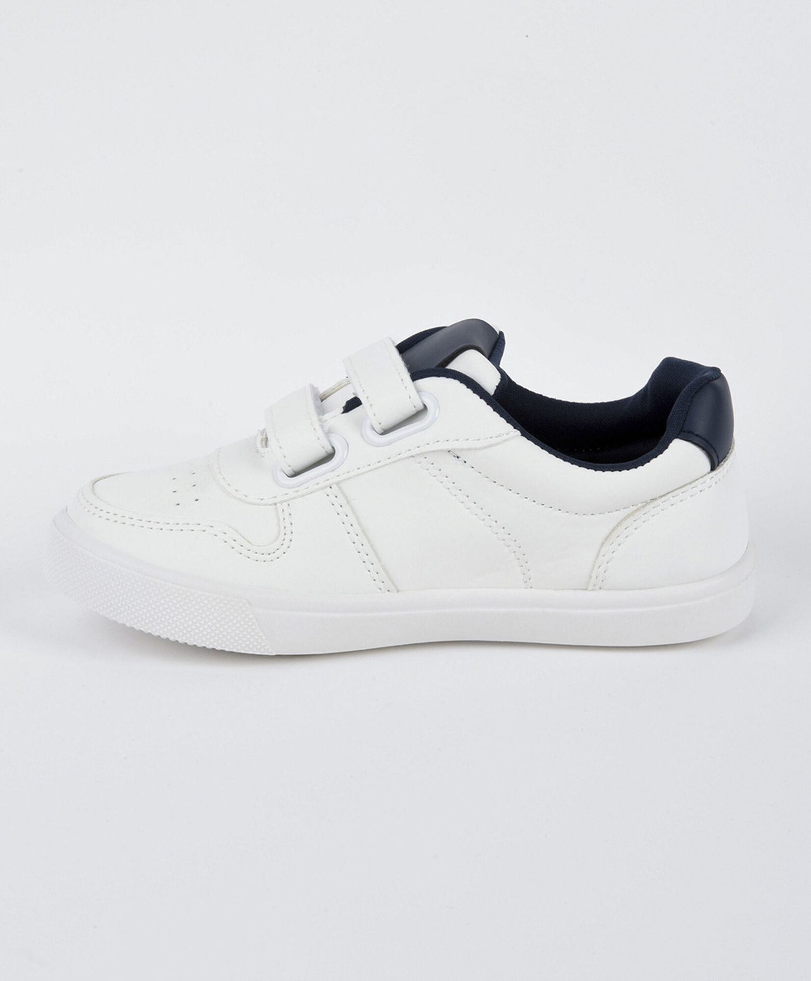 Zapatilla niño (22 a 31) blancas Zapatilla niño (22 a 31) blancas