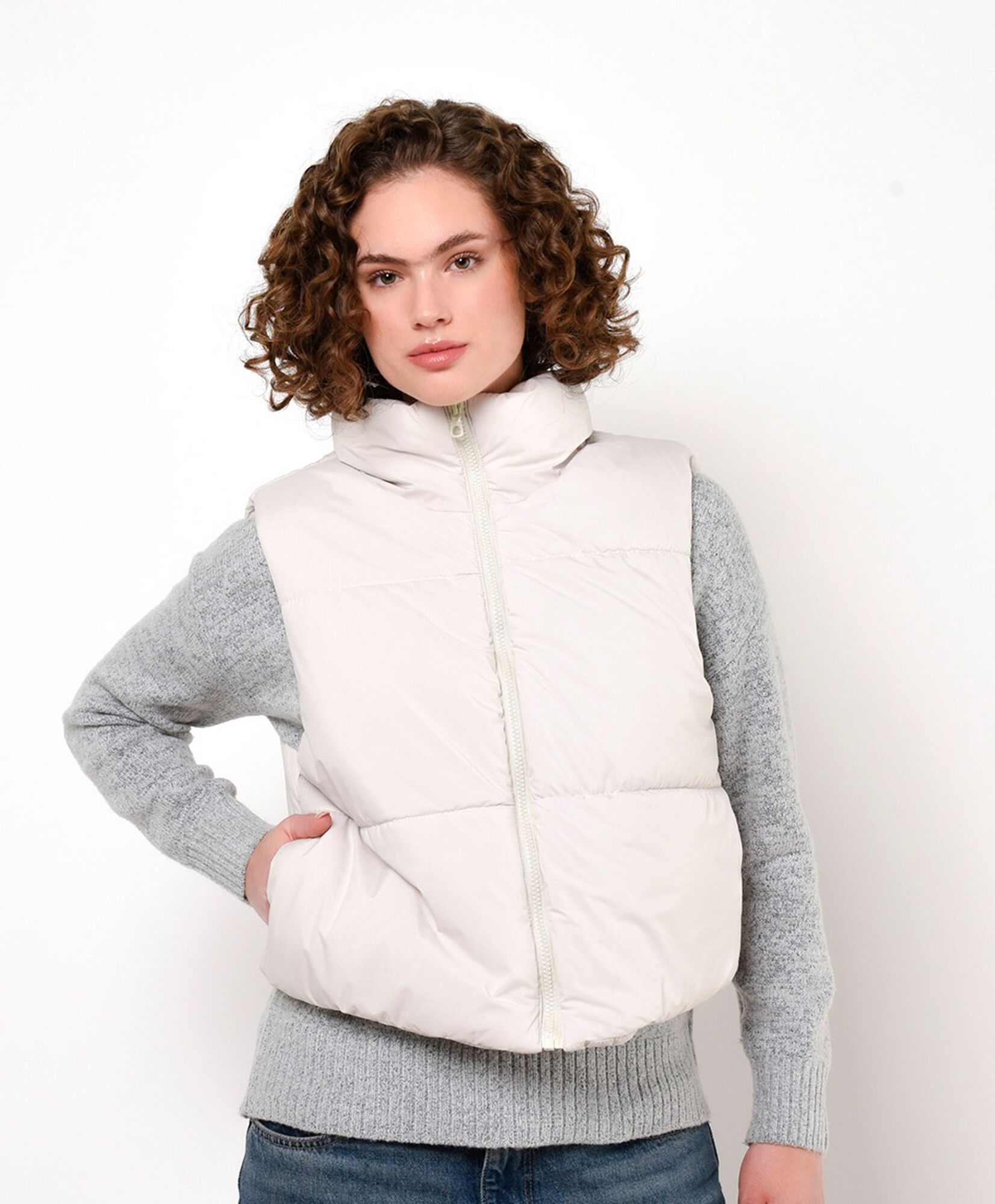 Parka mujer puffa crop sin mangas Parka mujer puffa crop sin mangas