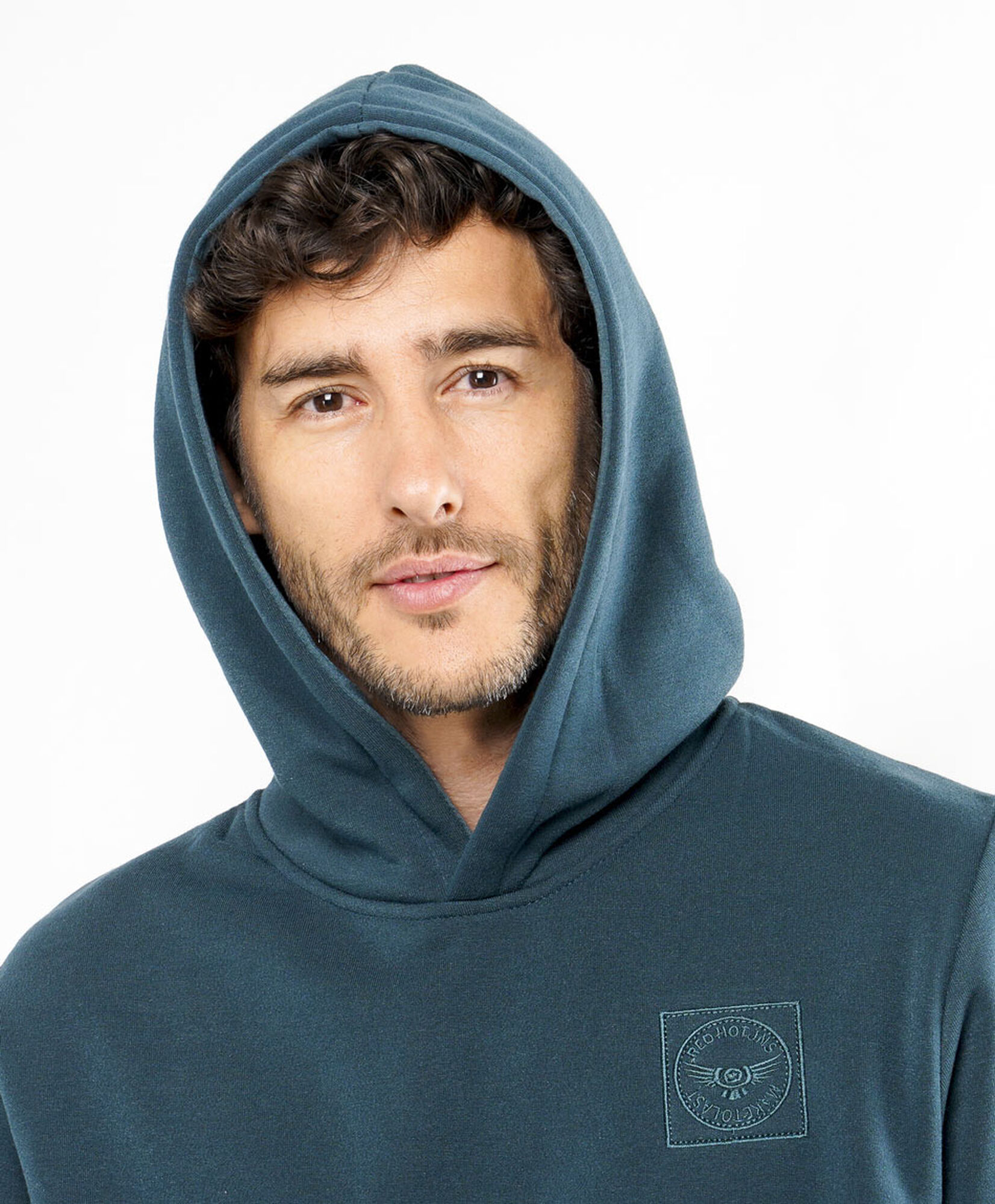 Polerón hombre bordado gorro Polerón hombre bordado gorro