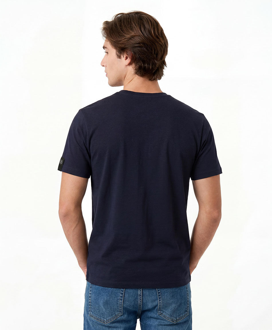 Polera hombre parche manga lisa