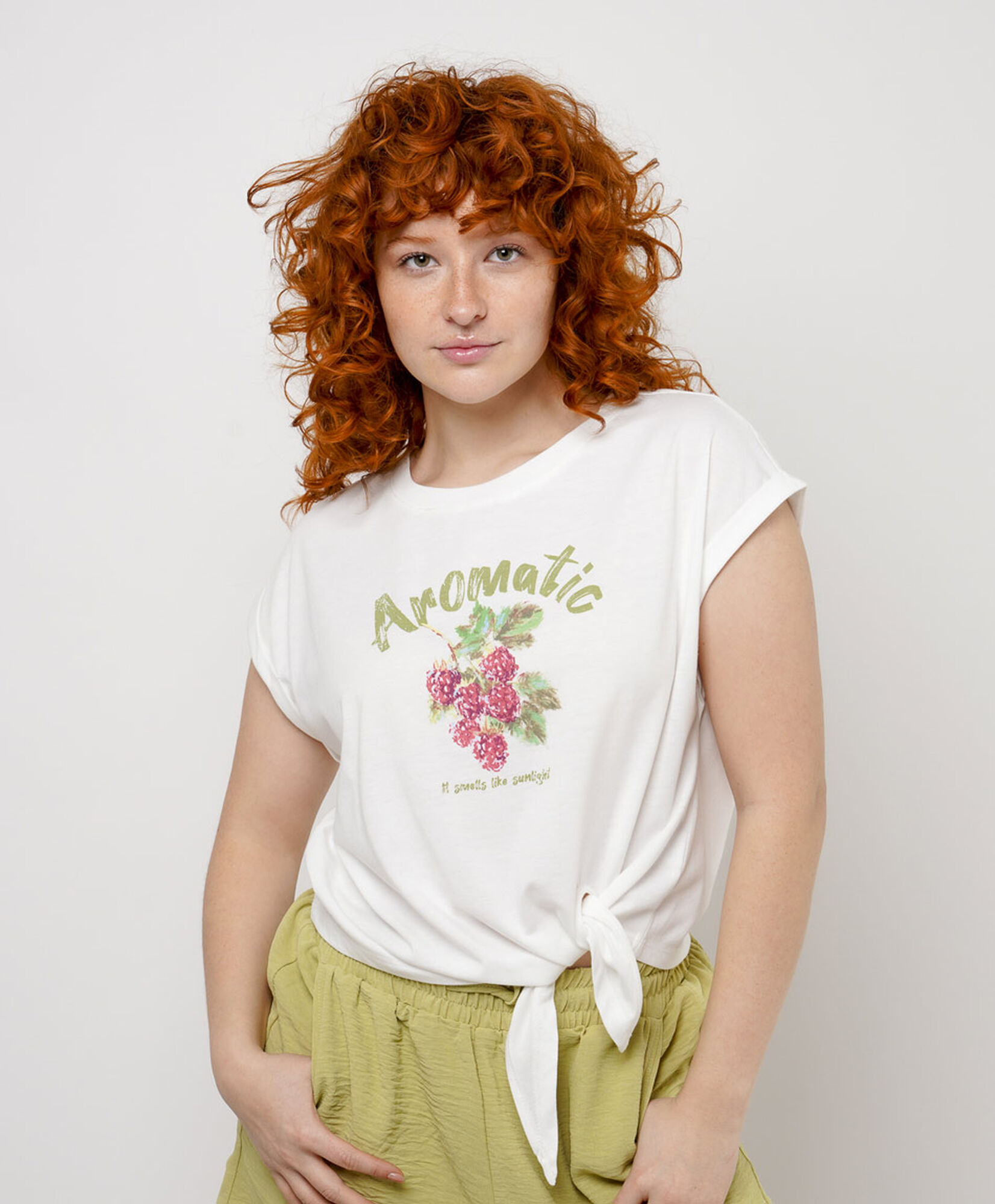 Polera mujer frambuesas Polera mujer frambuesas