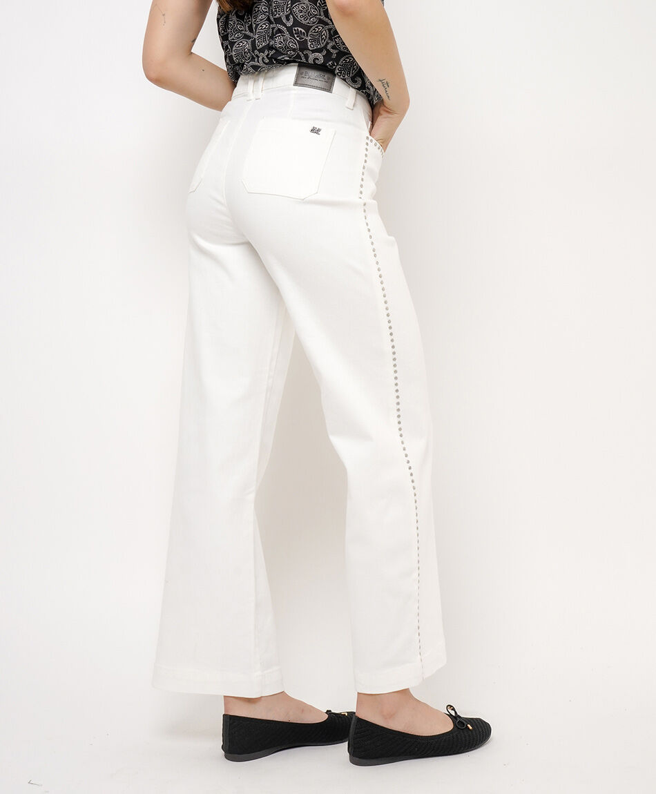 Jeans mujer rectos detalle tachas