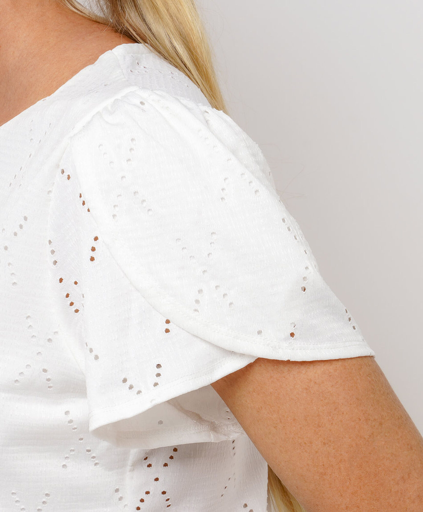 Polera mujer diseño calado Polera mujer diseño calado