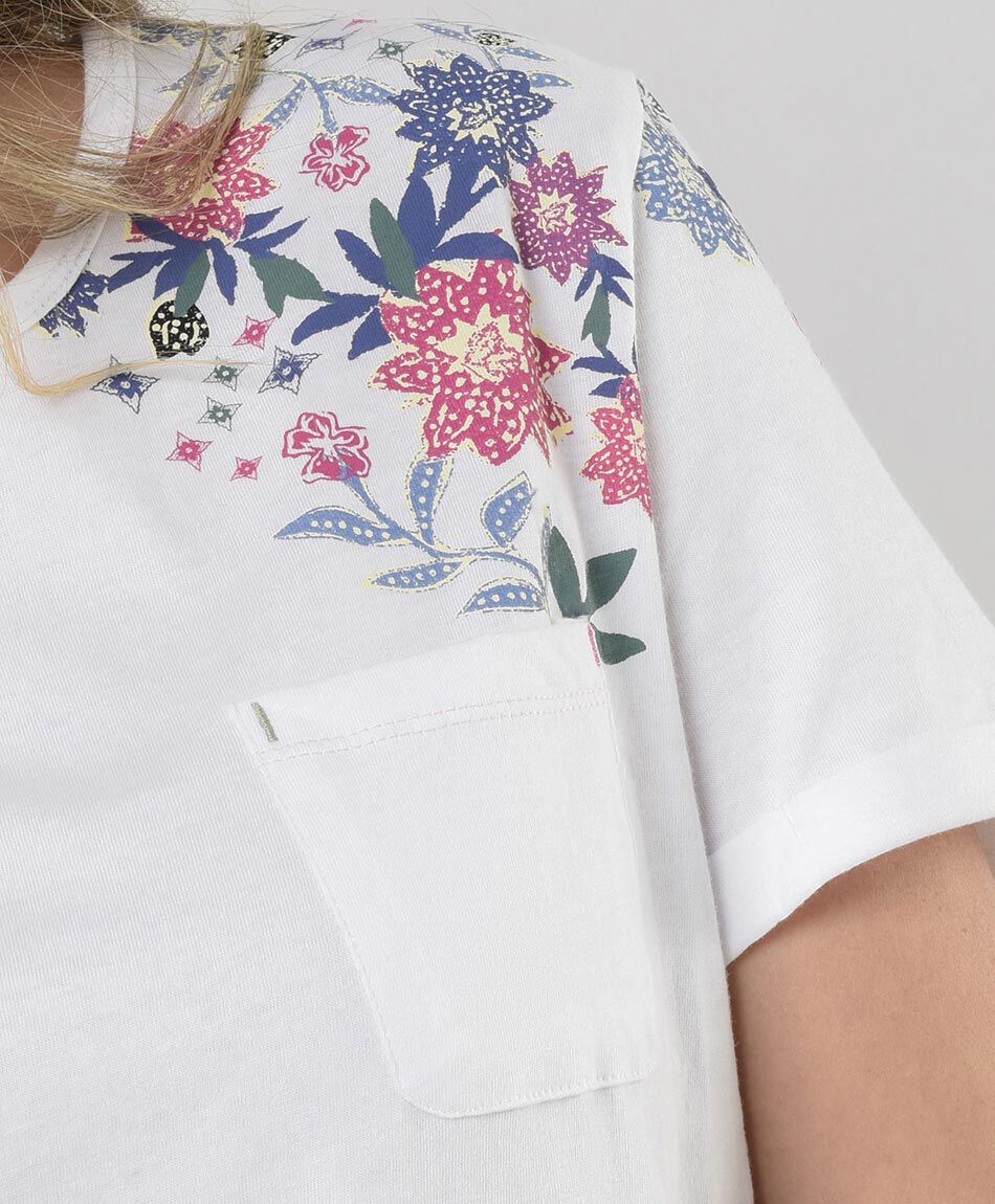 Polera mujer hombros florales