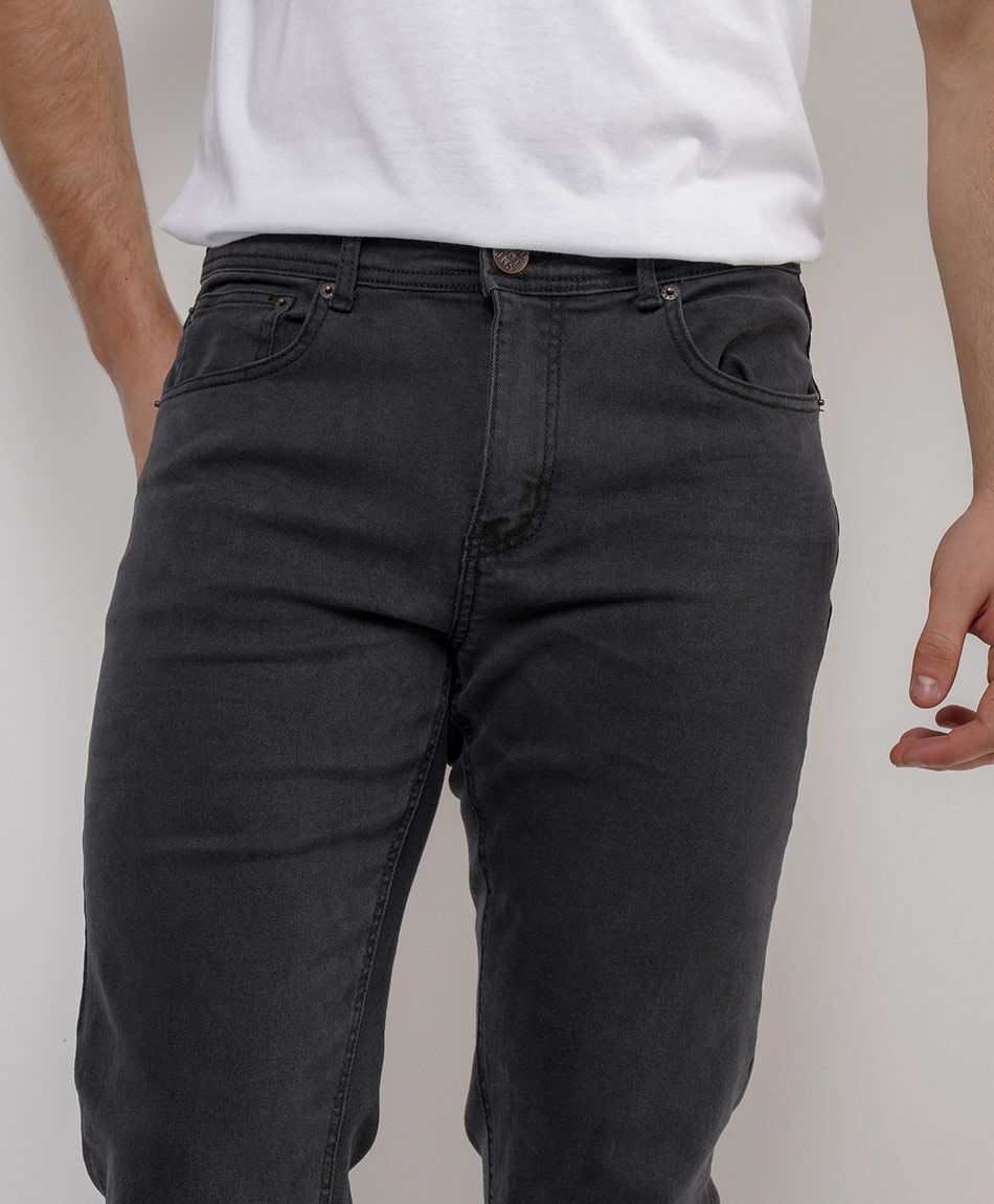 Jeans hombre cl&aacute;sico slim fit