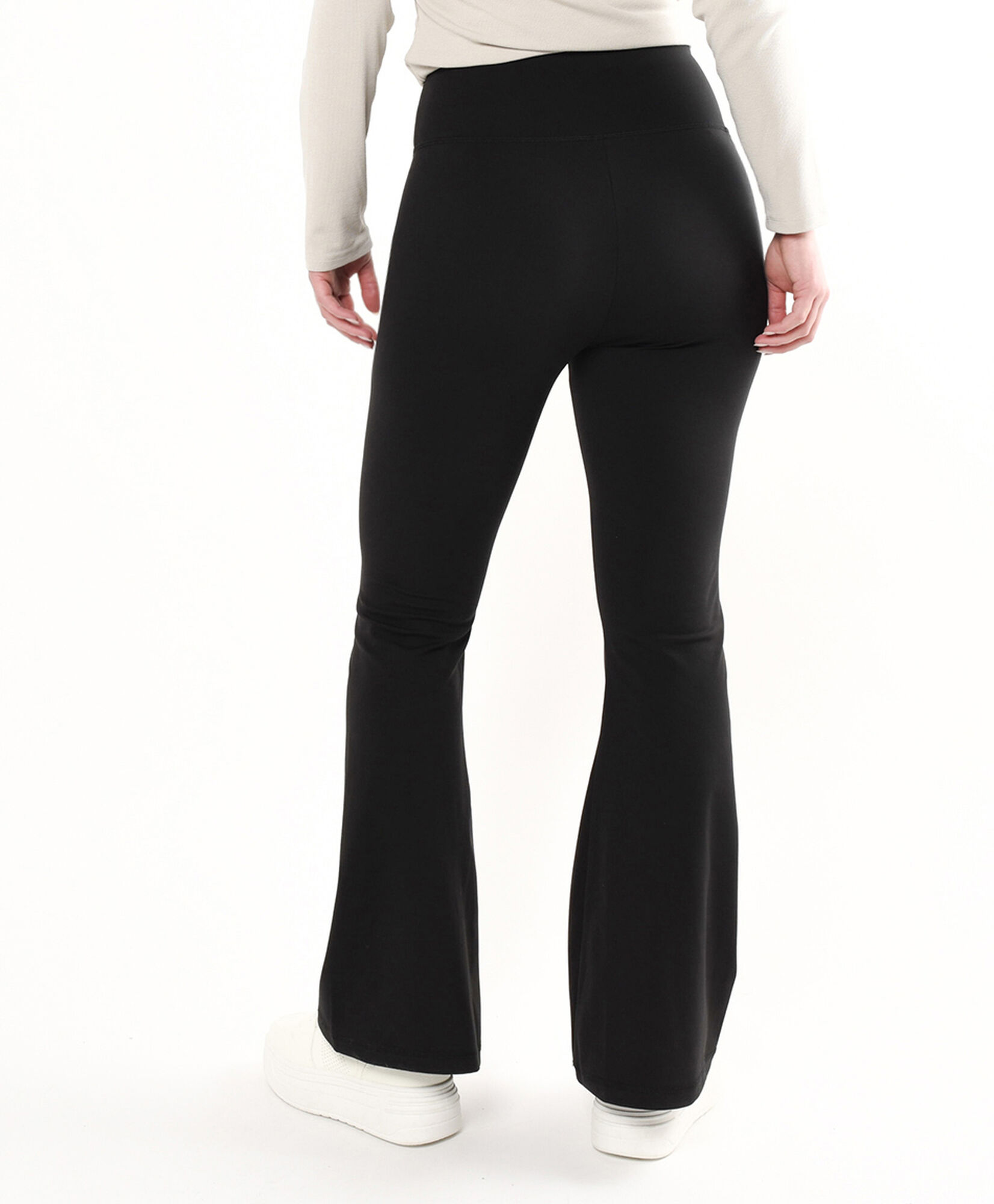 Leggins mujer negra flare Leggins mujer negra flare