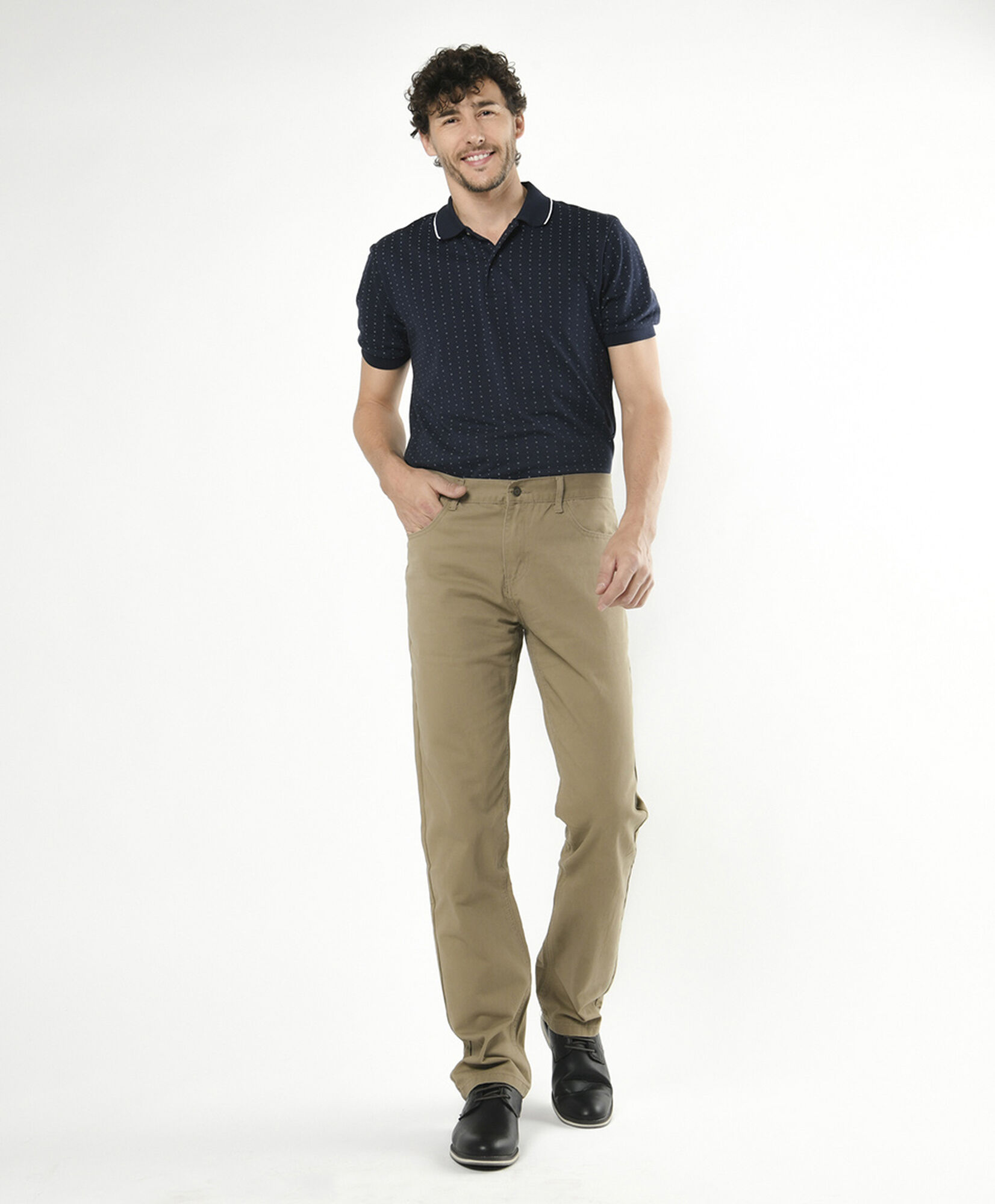 Pantalón hombre liso beige Pantalón hombre liso beige