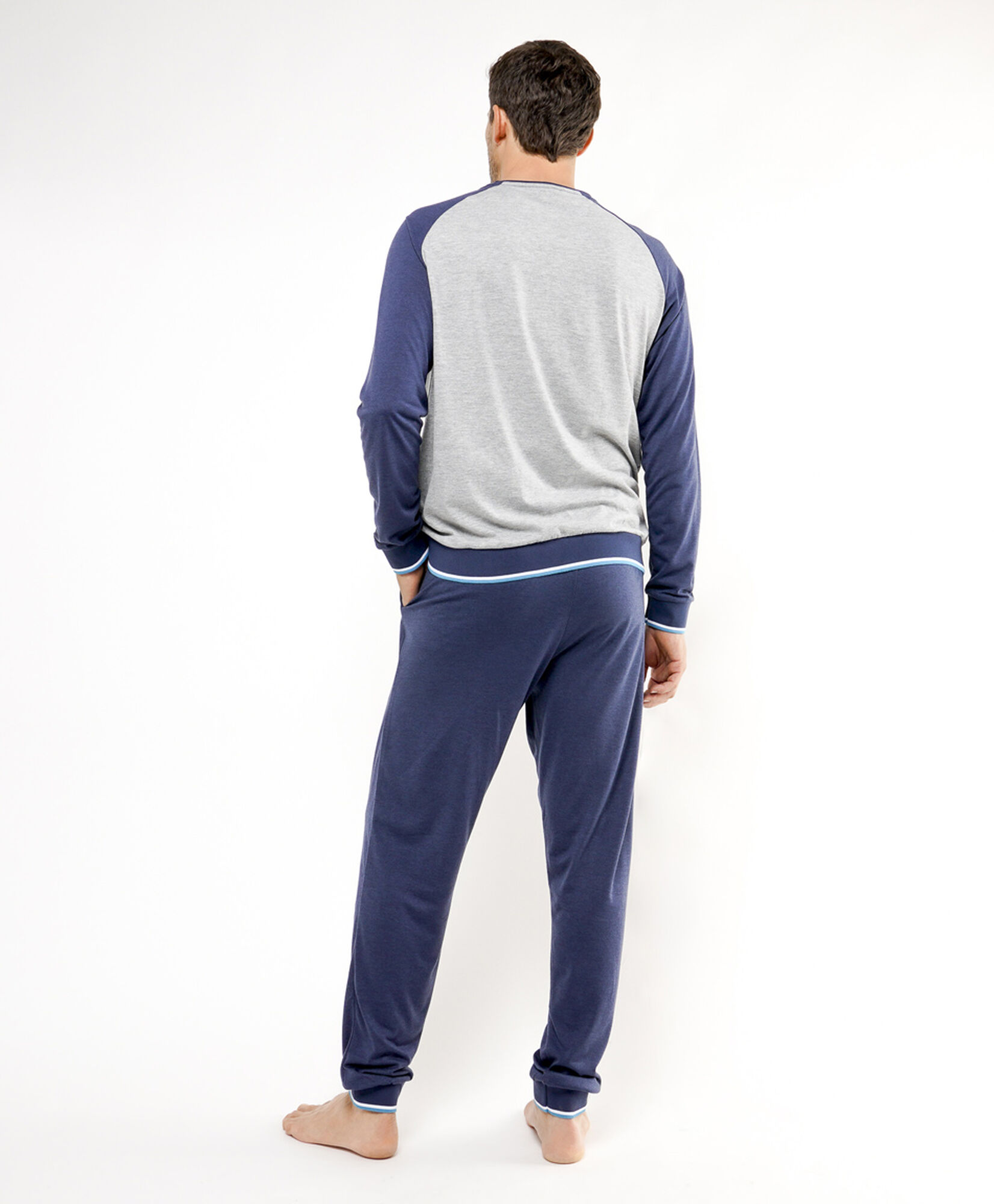 Pijama hombre bicolor Pijama hombre bicolor