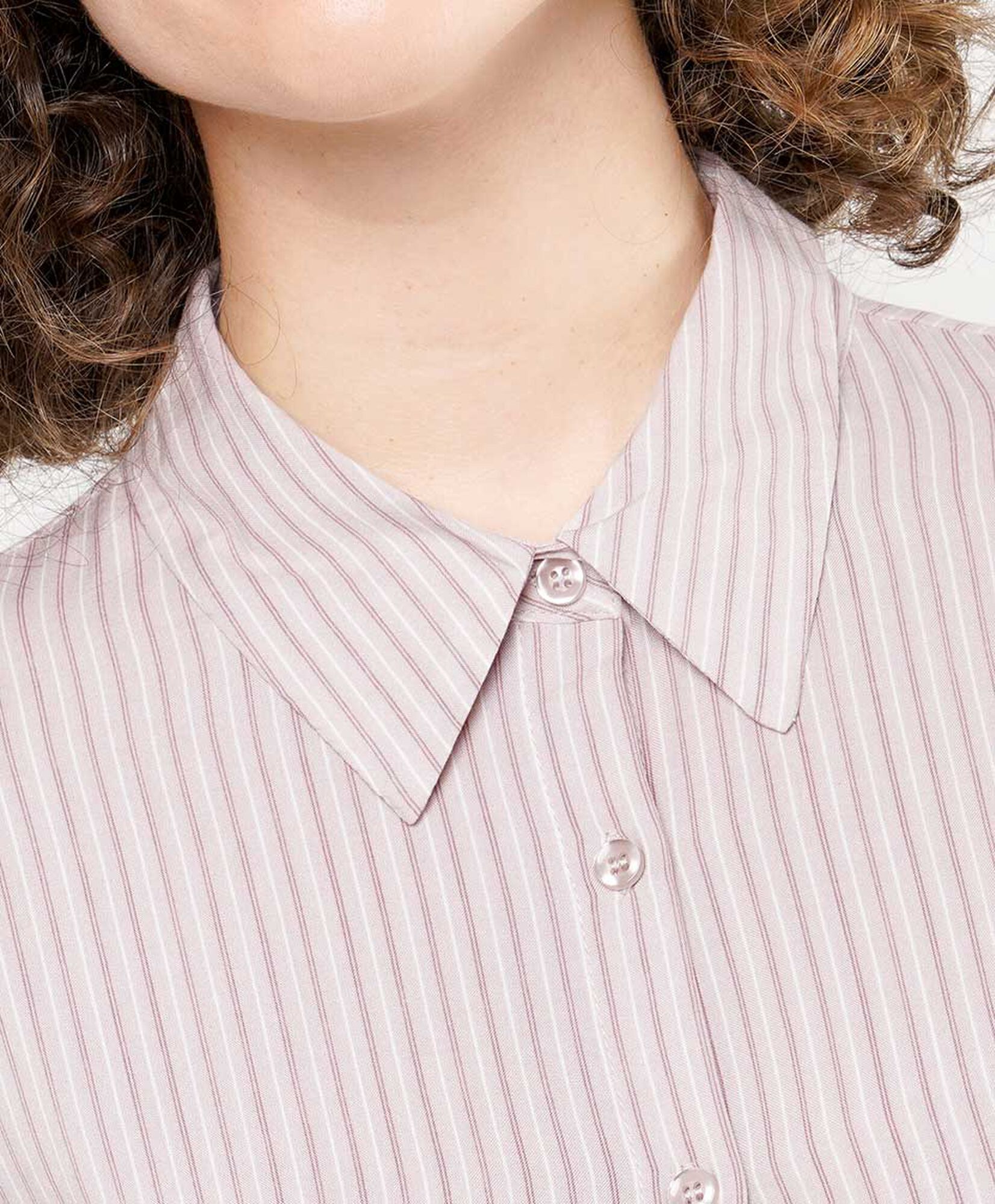 Blusa mujer líneas acinturada Blusa mujer líneas acinturada