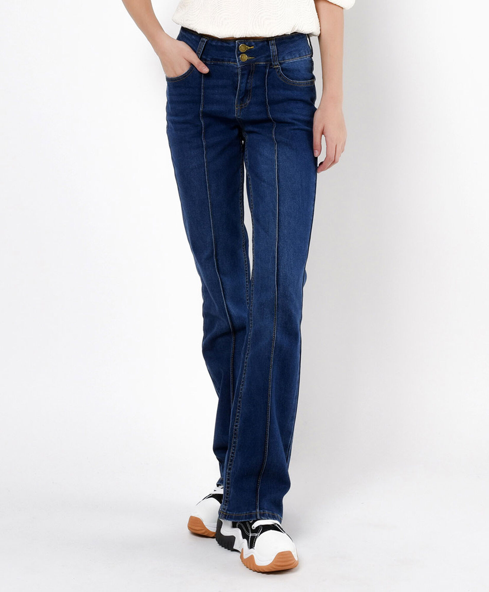 Jeans mujer costuras frontales flare Jeans mujer costuras frontales flare