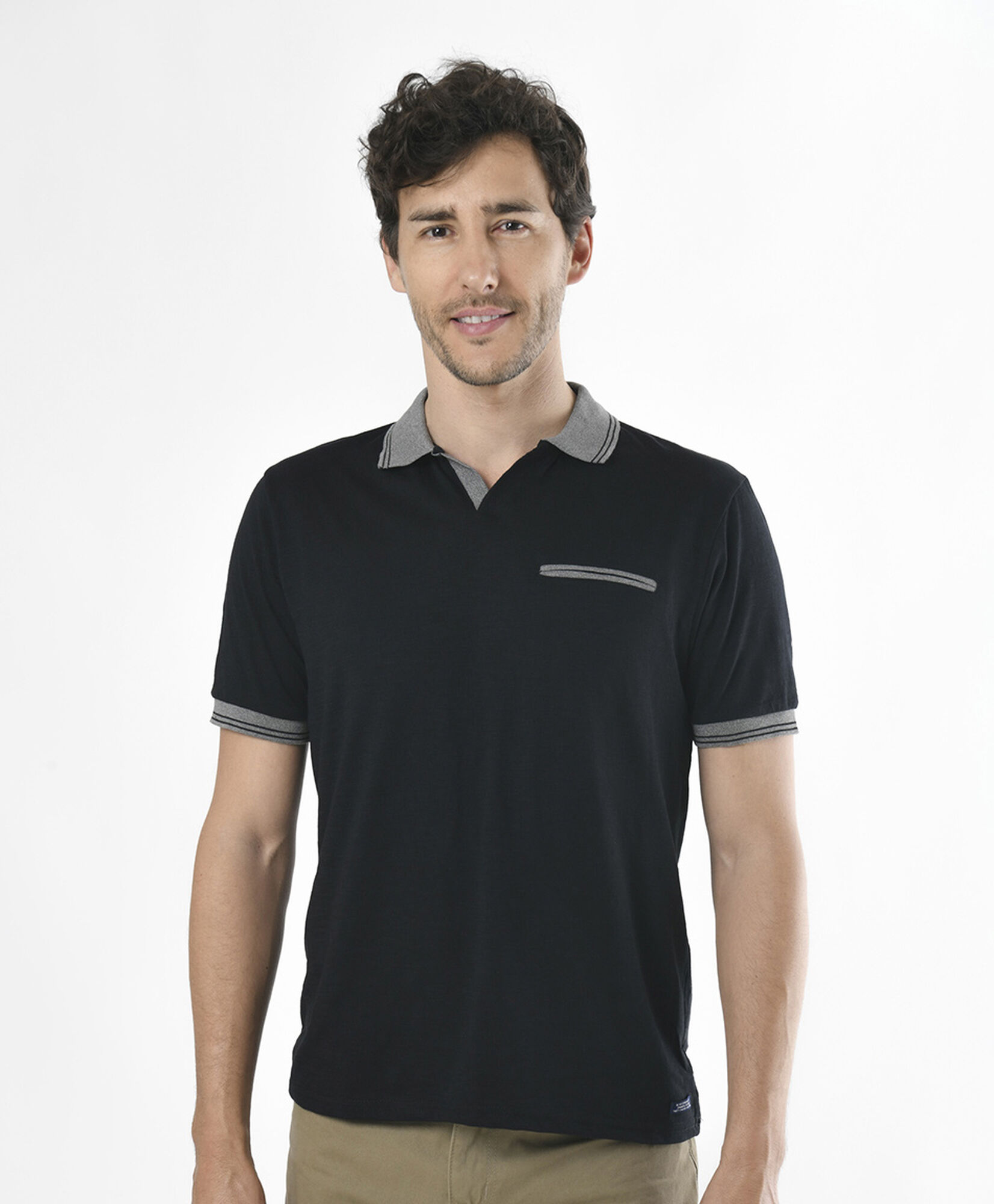 Polera hombre bolsillo falso cuello piqué Polera hombre bolsillo falso cuello piqué
