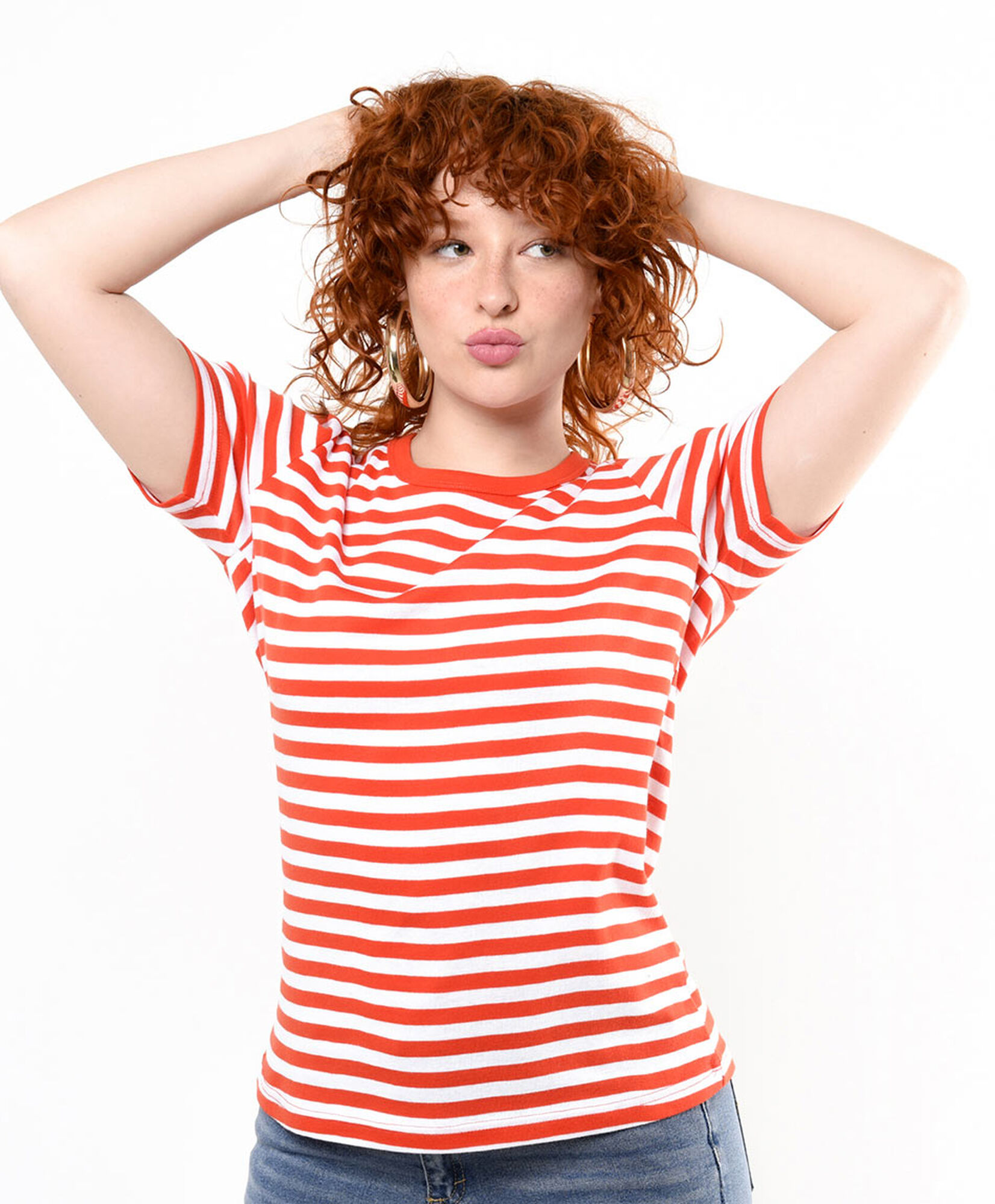Polera mujer líneas rojas Polera mujer líneas rojas