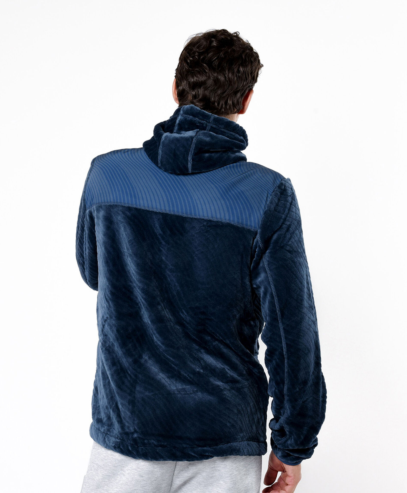 Polerón deportivo hombre suave Polerón deportivo hombre suave