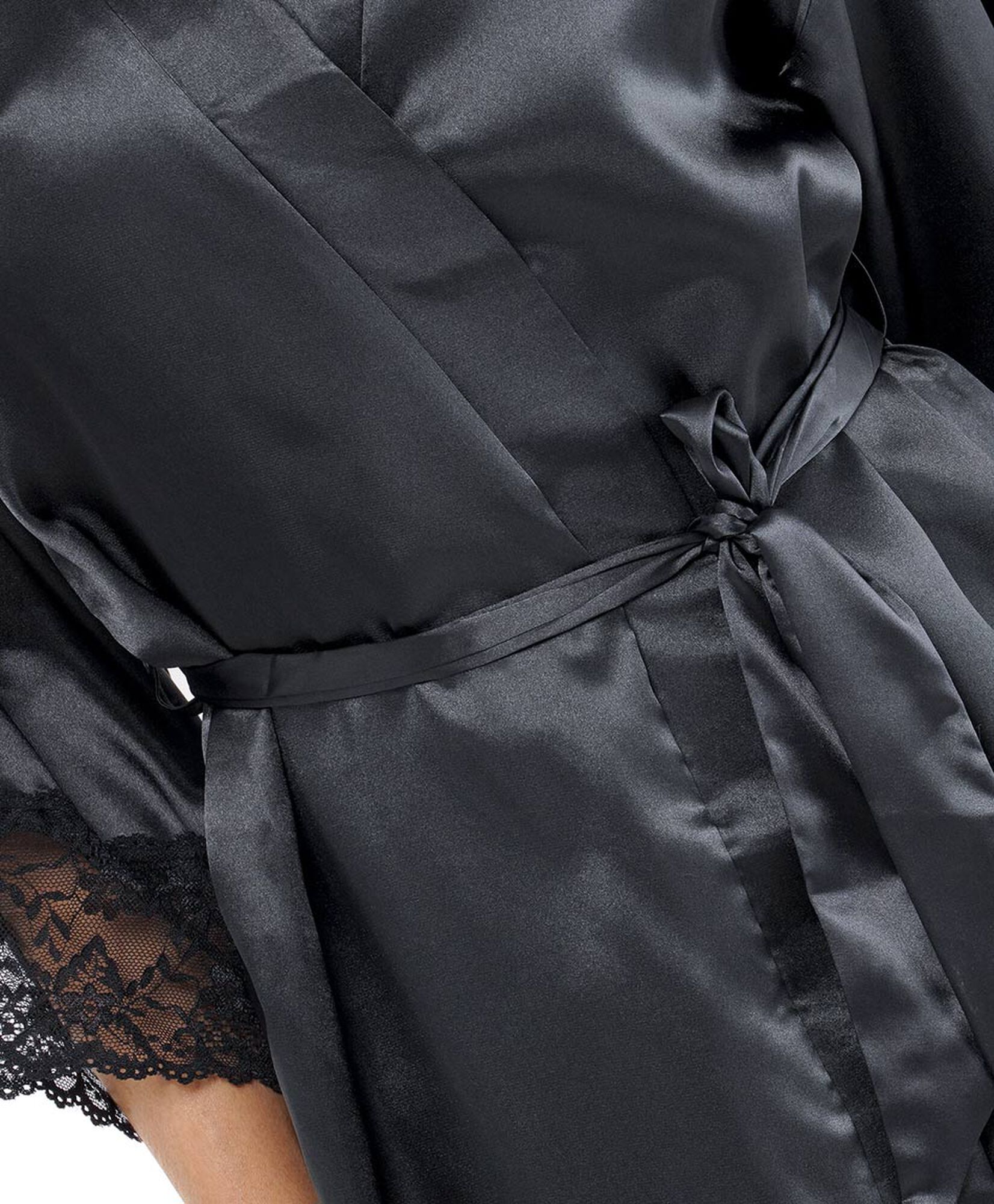 Bata mujer satín negra Bata mujer satín negra
