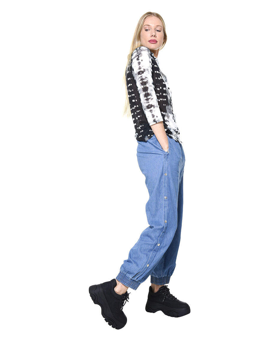 Jeans con broches