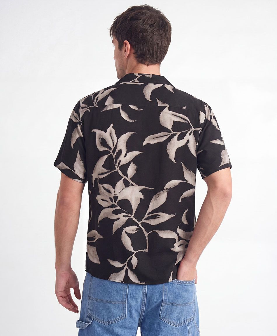 Camisa hombre hojas viscosa