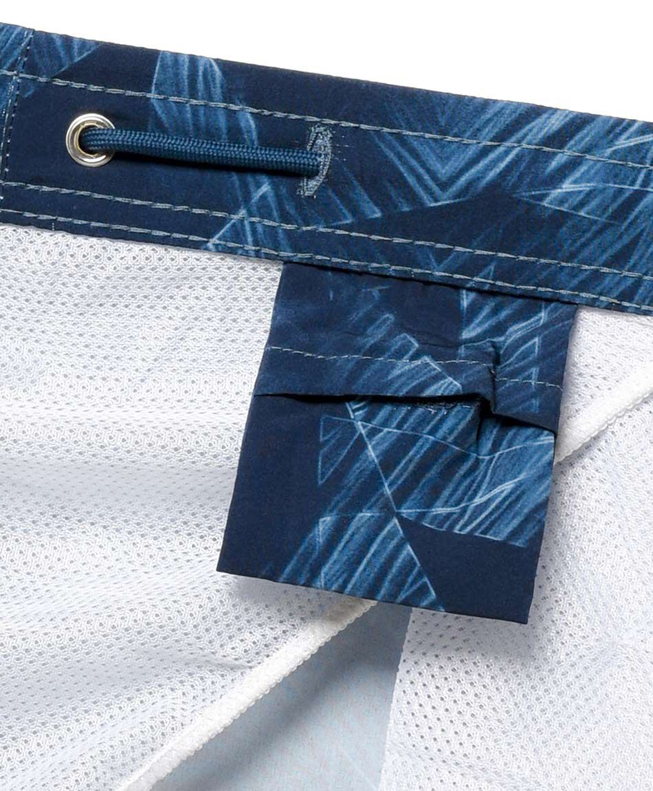 Traje de ba&ntilde;o hombre tri&aacute;ngulos