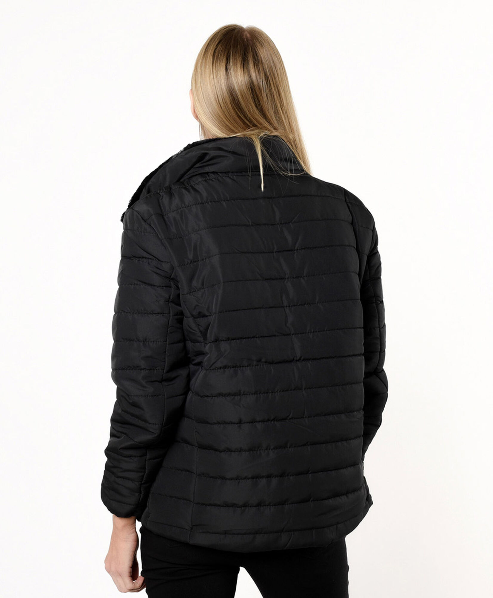 Parka mujer cuello pelitos Parka mujer cuello pelitos