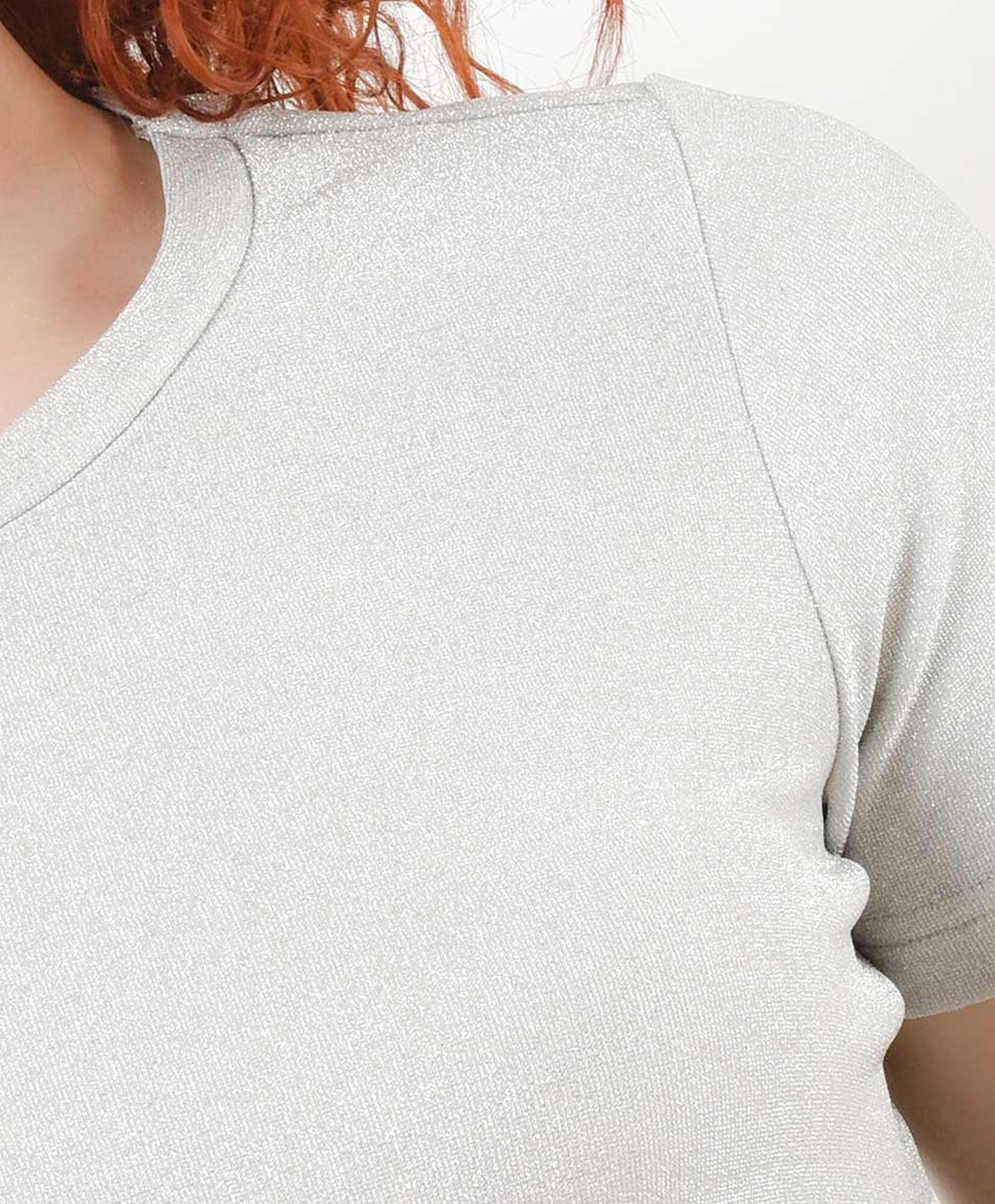 Polera mujer metalizada plateada Polera mujer metalizada plateada