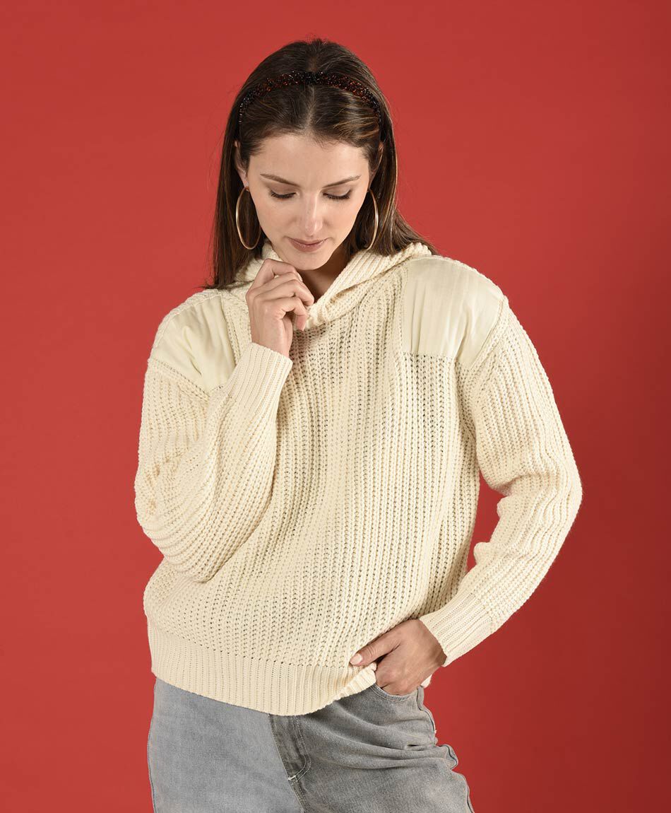 Sweater patsh capuchon