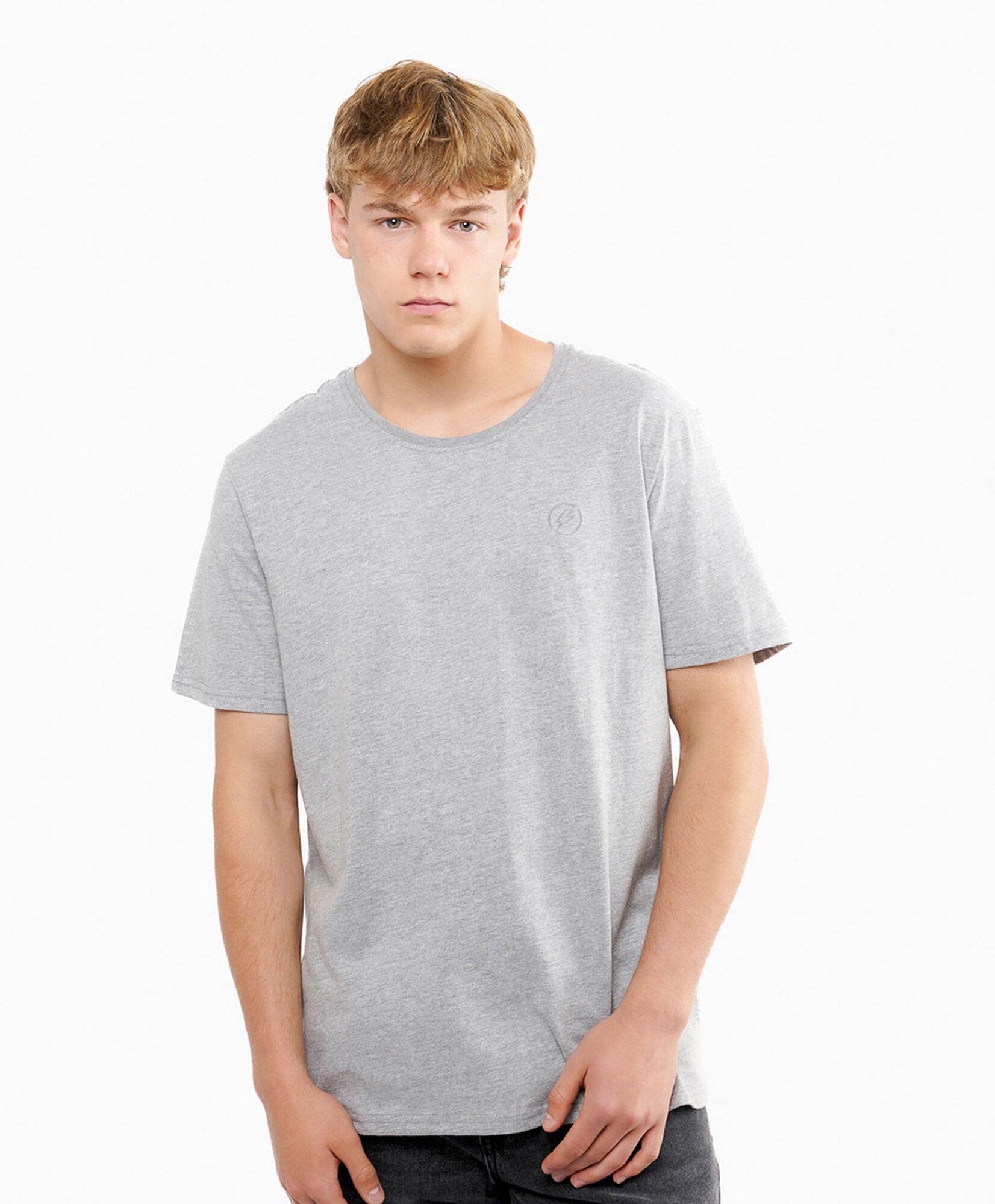Polera hombre básica lisa Polera hombre básica lisa