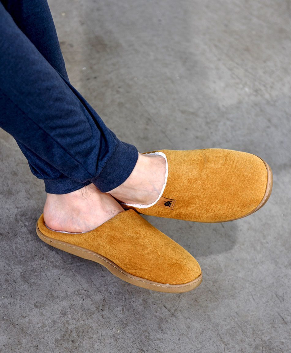 Pantufla hombre gamuza brown