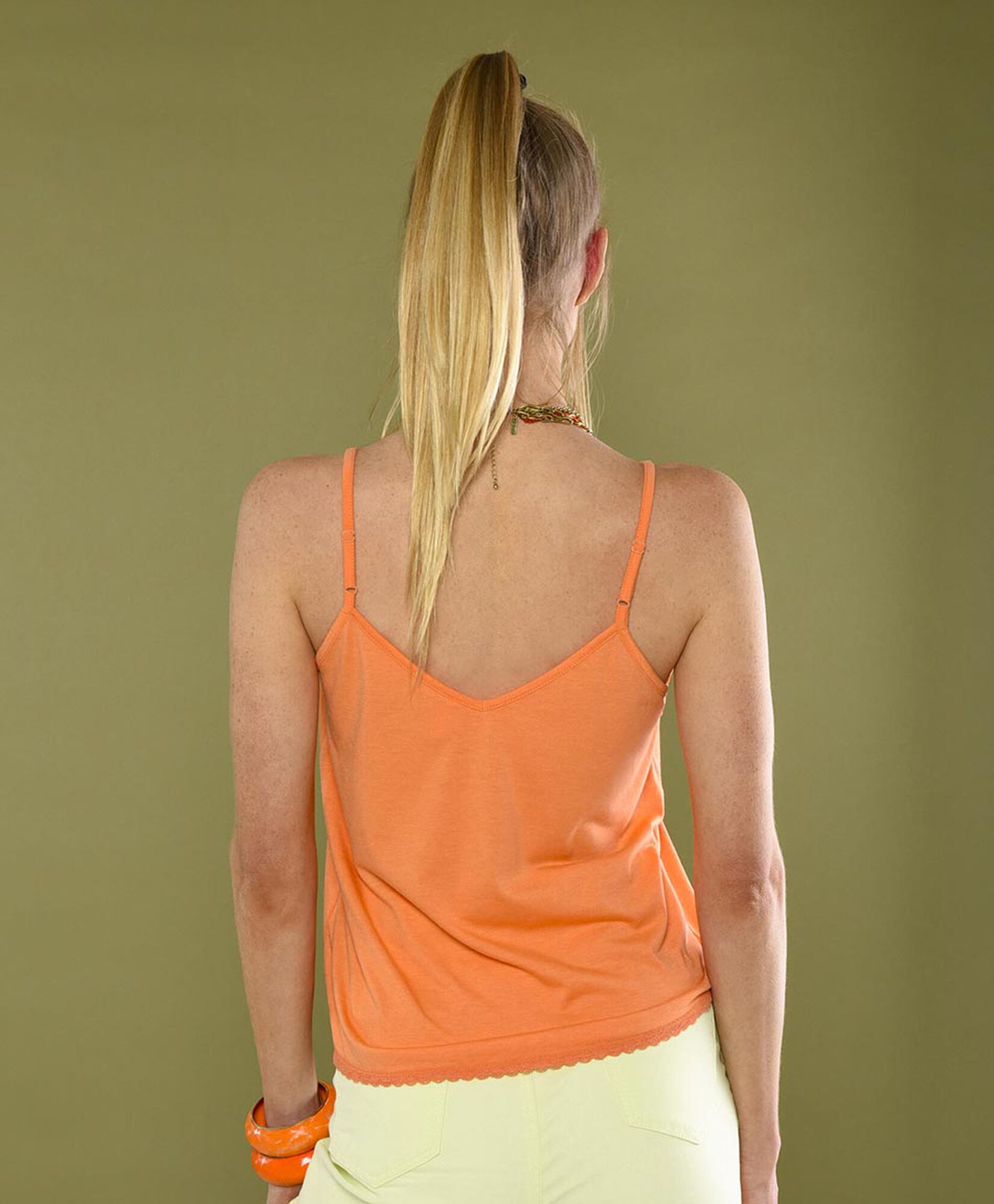 Top tirantes escote en v Top tirantes escote en v