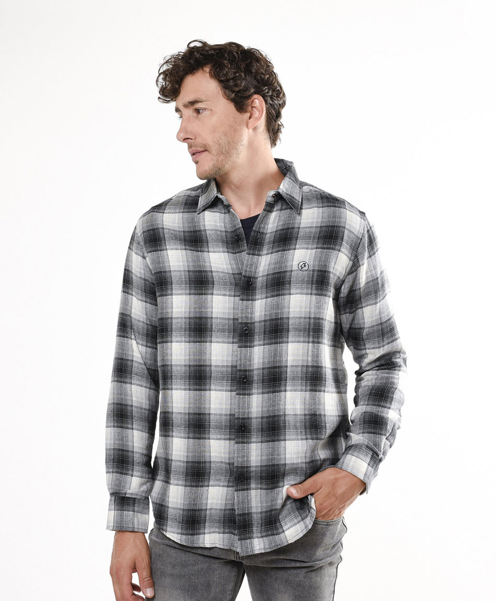 Camisa hombre cuadrille blanco y negro Camisa hombre cuadrille blanco y negro