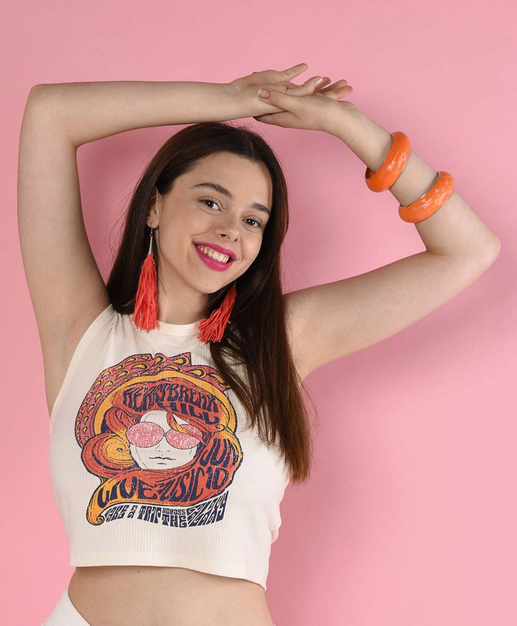Polera ajustada sin mangas cuello redondo Polera ajustada sin mangas cuello redondo