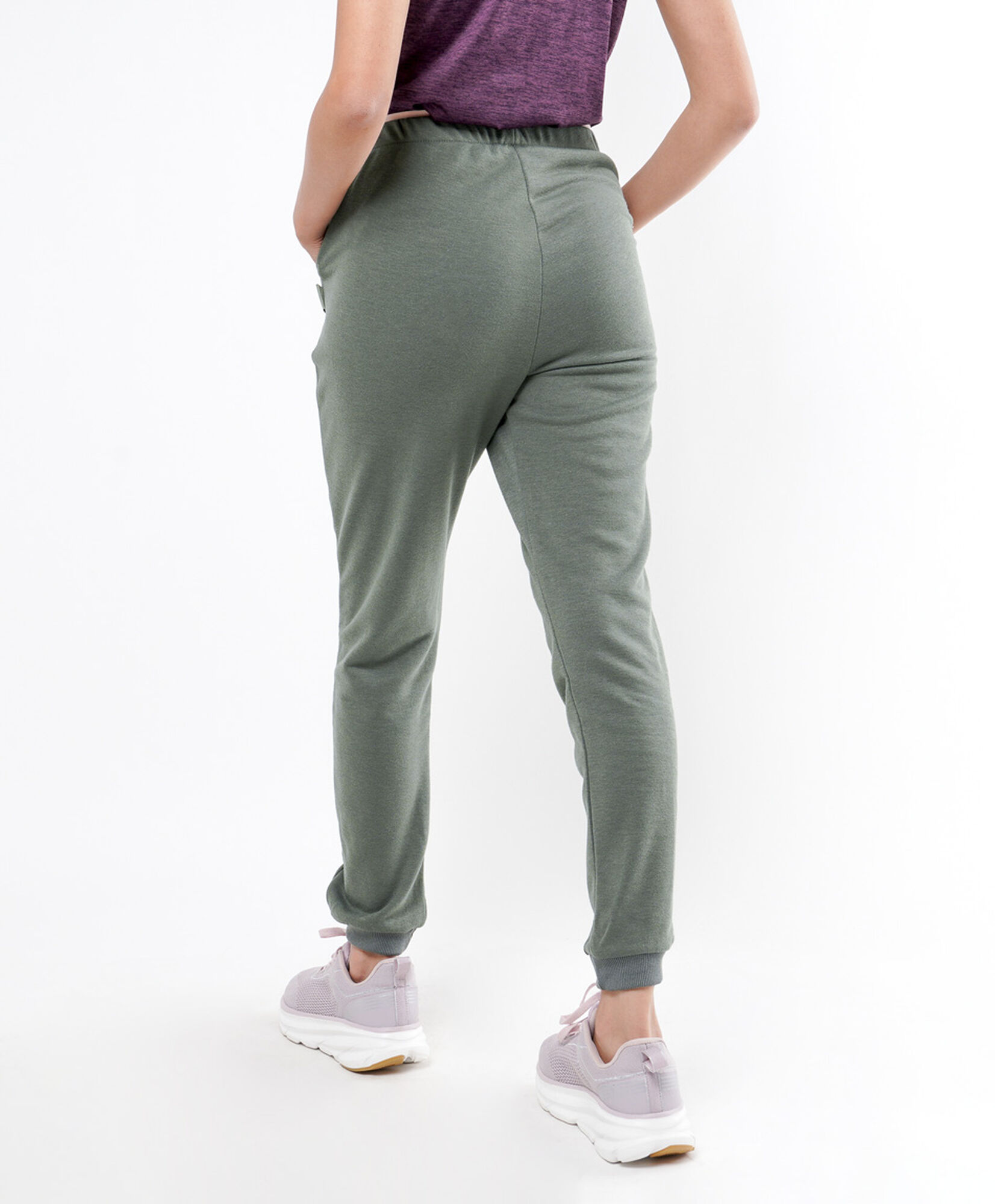 Pantalón deportivo mujer verde Pantalón deportivo mujer verde