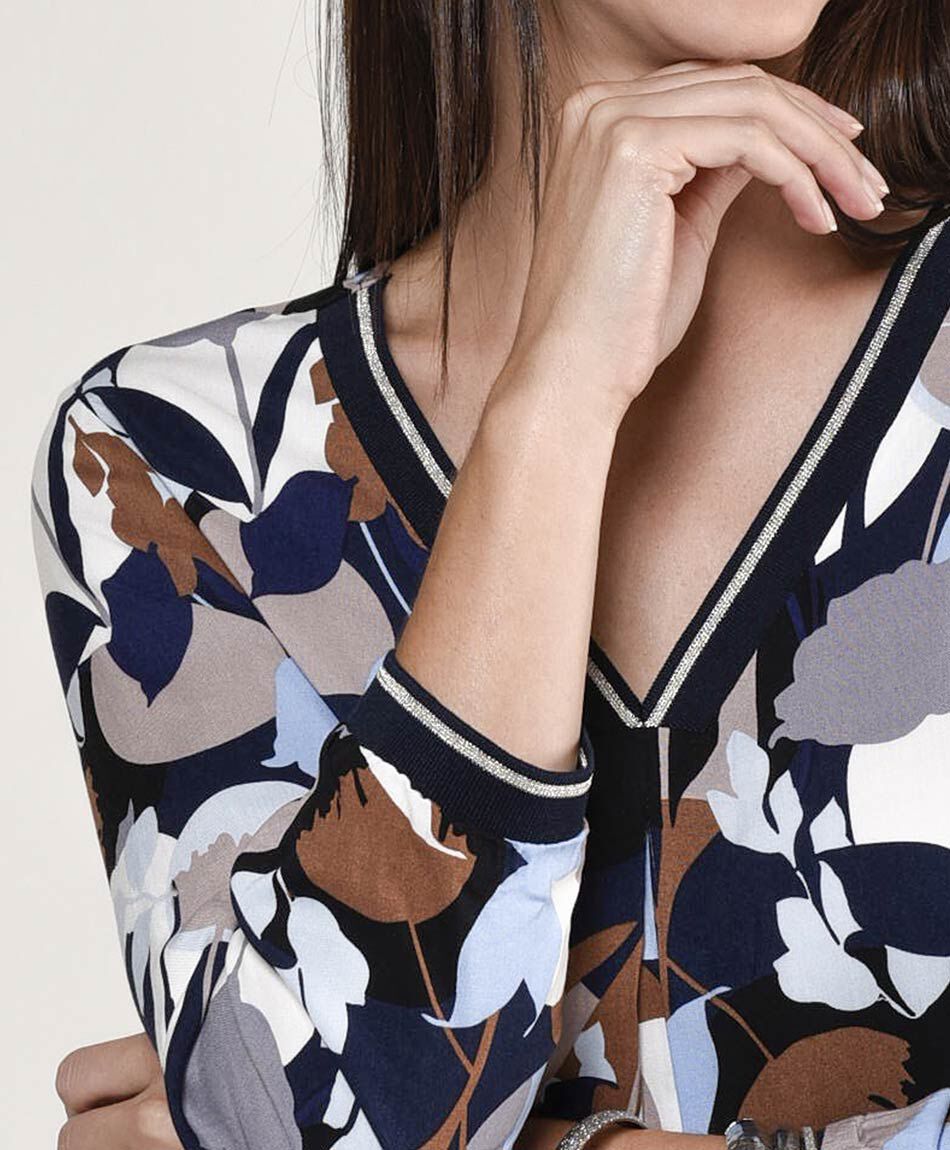 Blusa mujer floreada l&iacute;neas