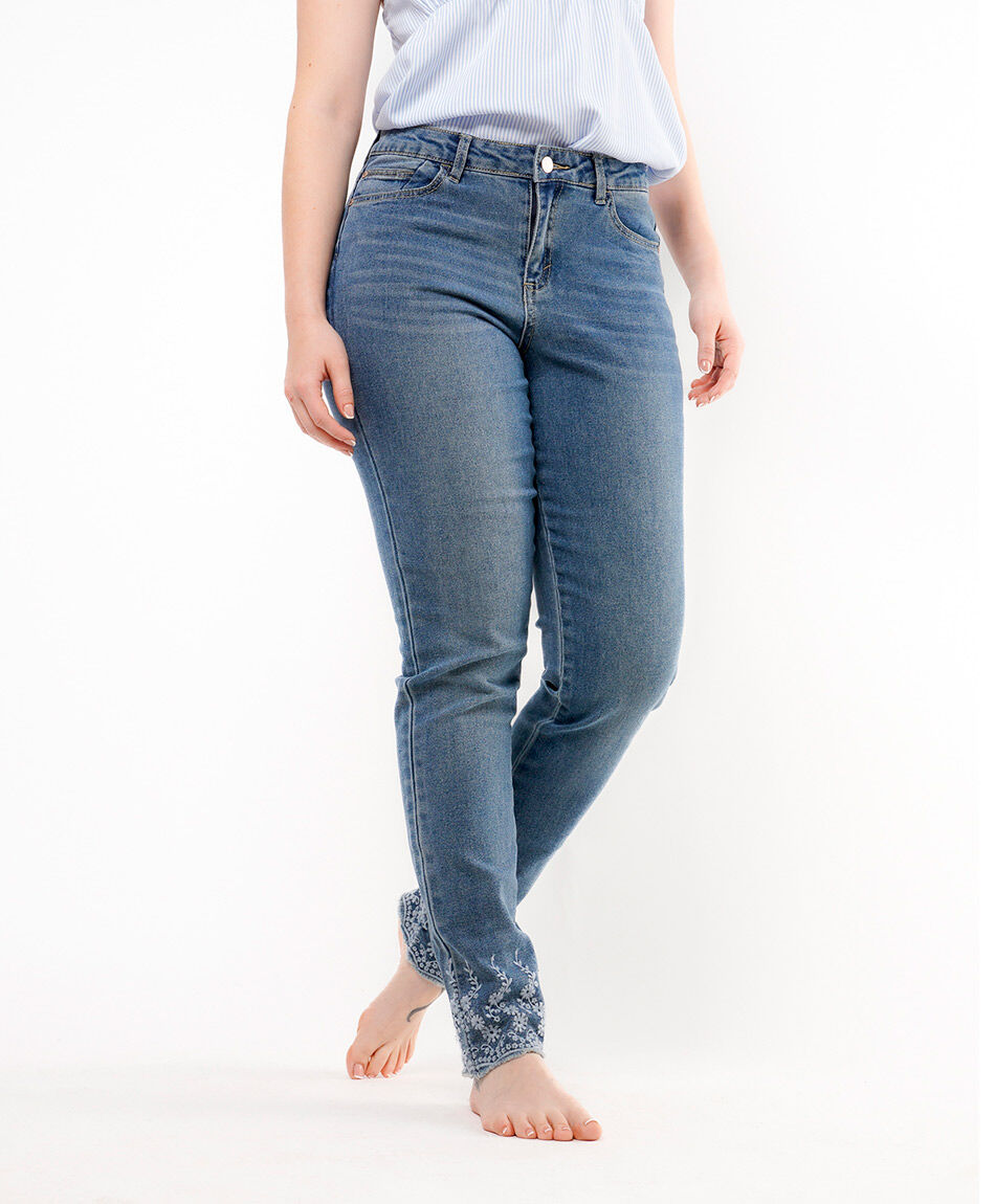 Jeans mujer basta bordada