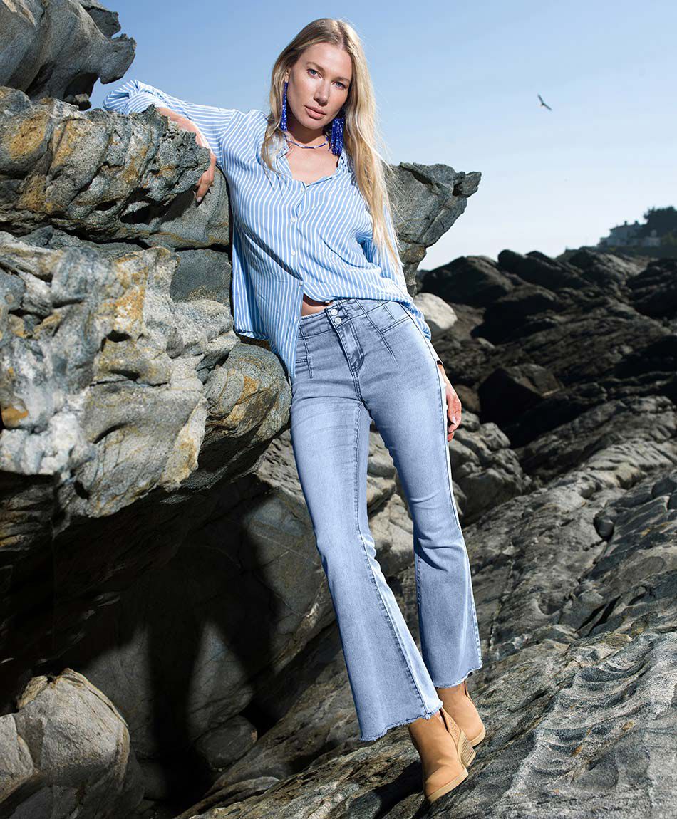 Jeans mujer ajuste flare