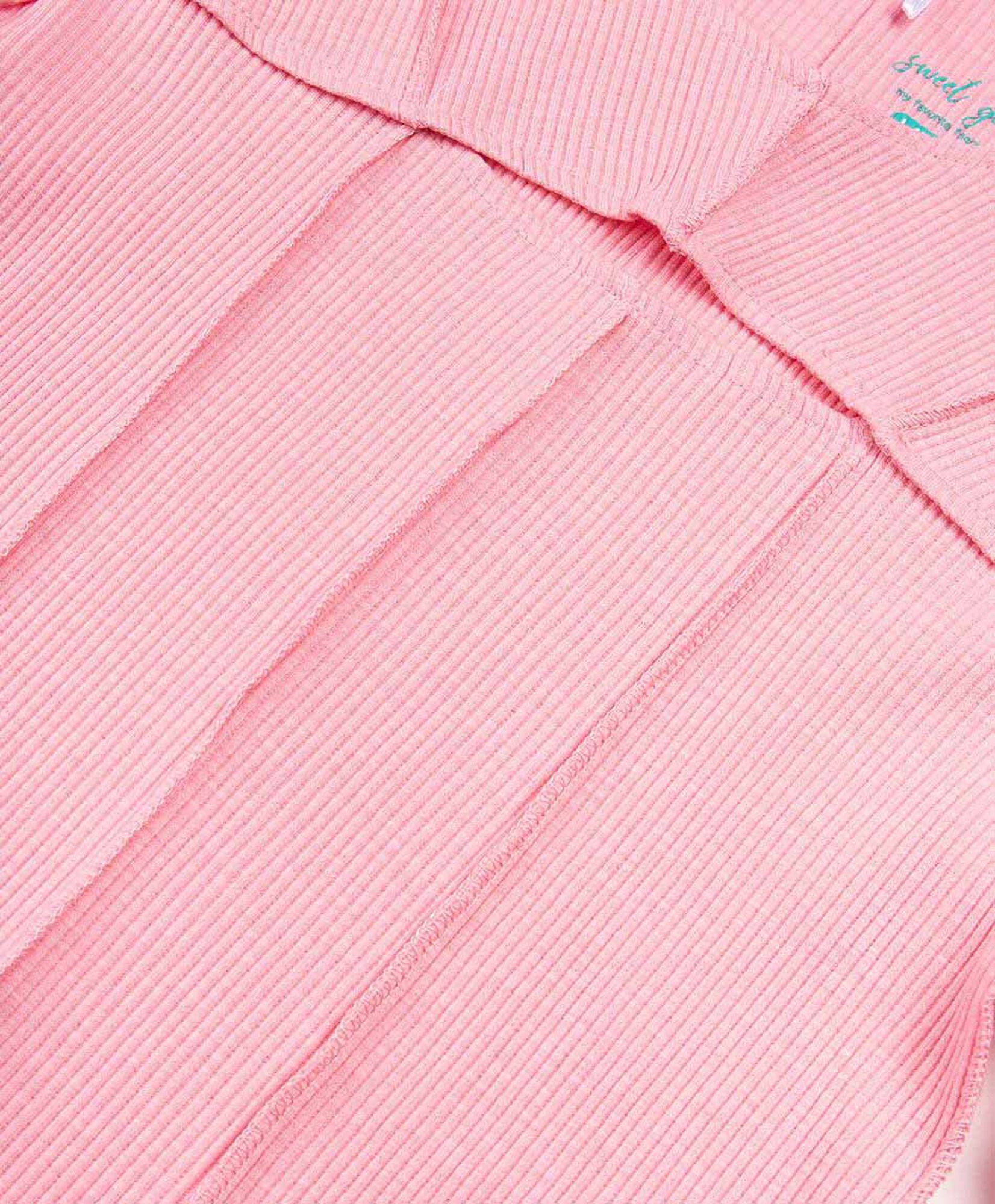Polera niña acanalada costuras Polera niña acanalada costuras