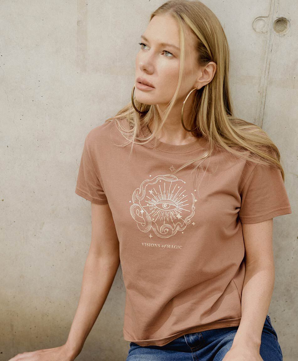 Polera mujer estampado magic