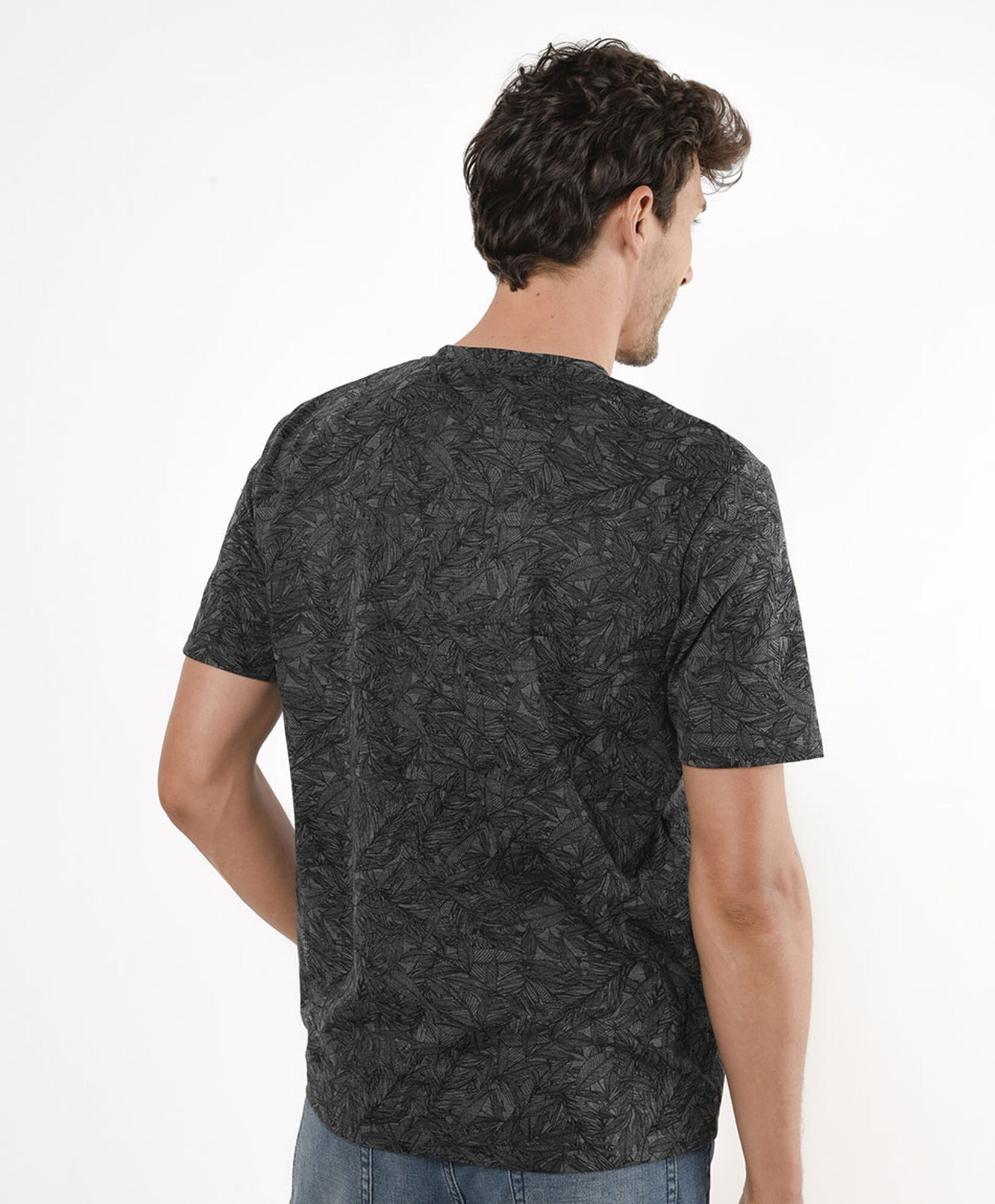 Polera hombre estampado hojas Polera hombre estampado hojas