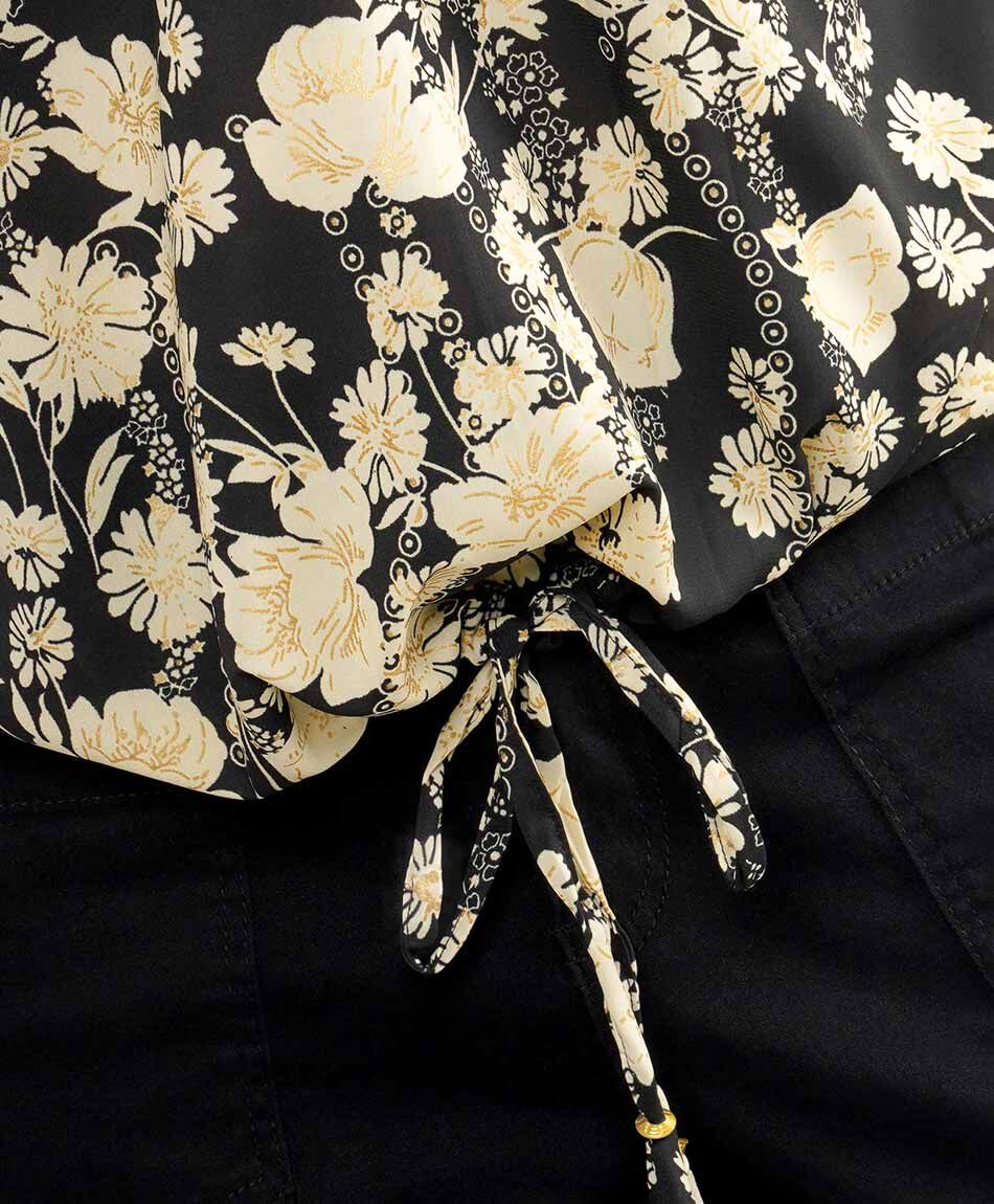 Blusa mujer texturizada flores