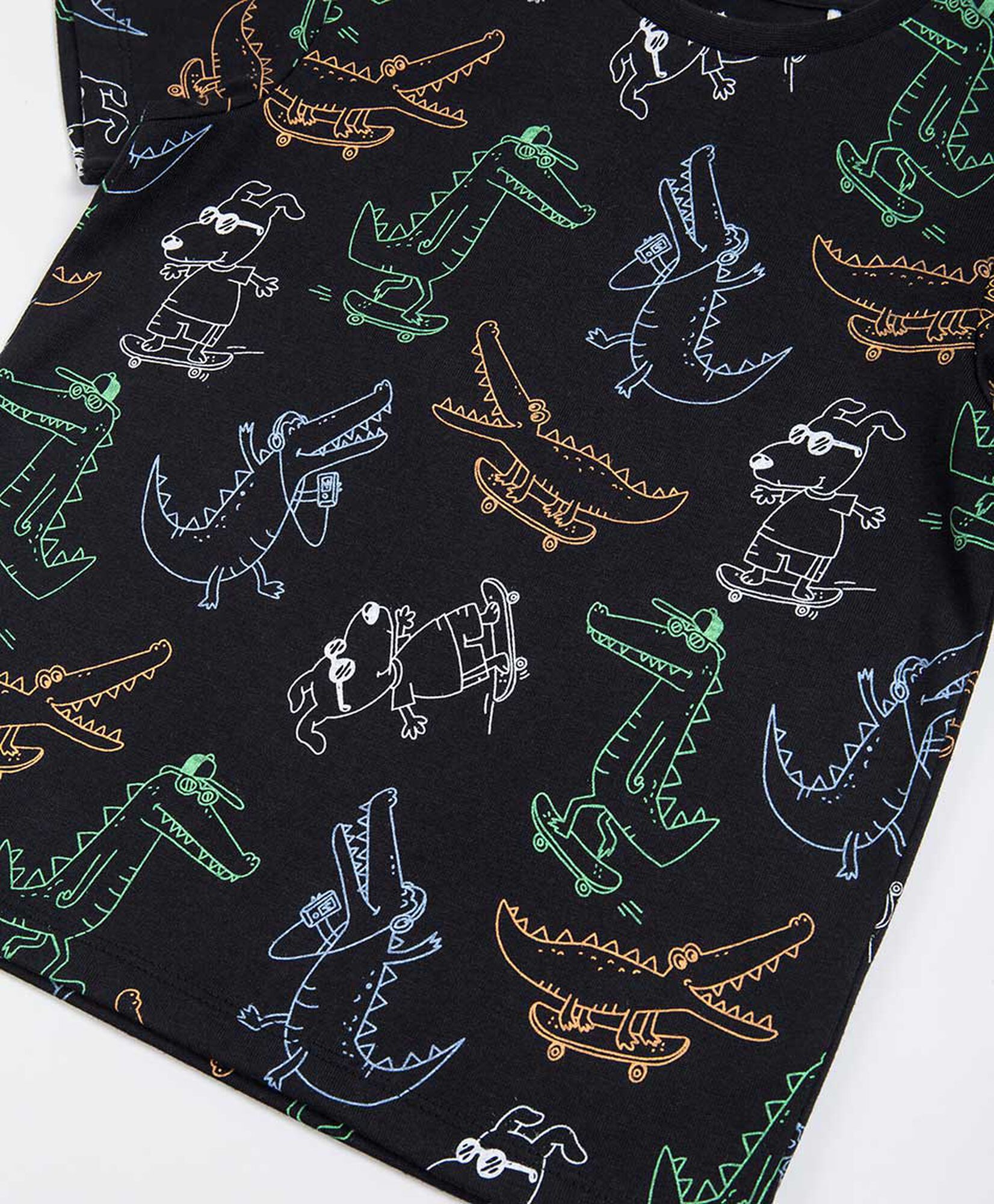 Polera bebé dinosaurios colores Polera bebé dinosaurios colores
