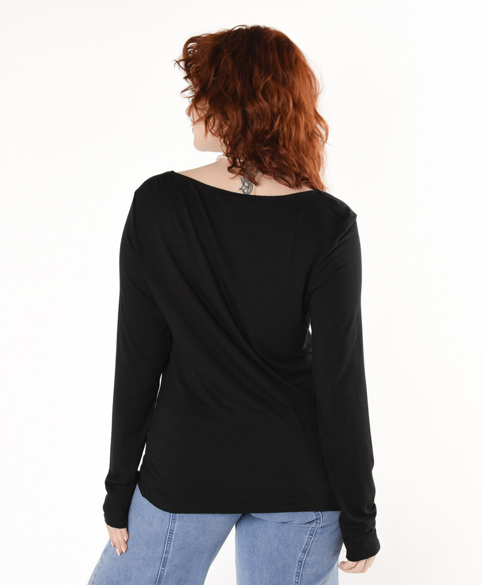 Polera mujer básica encaje negra Polera mujer básica encaje negra