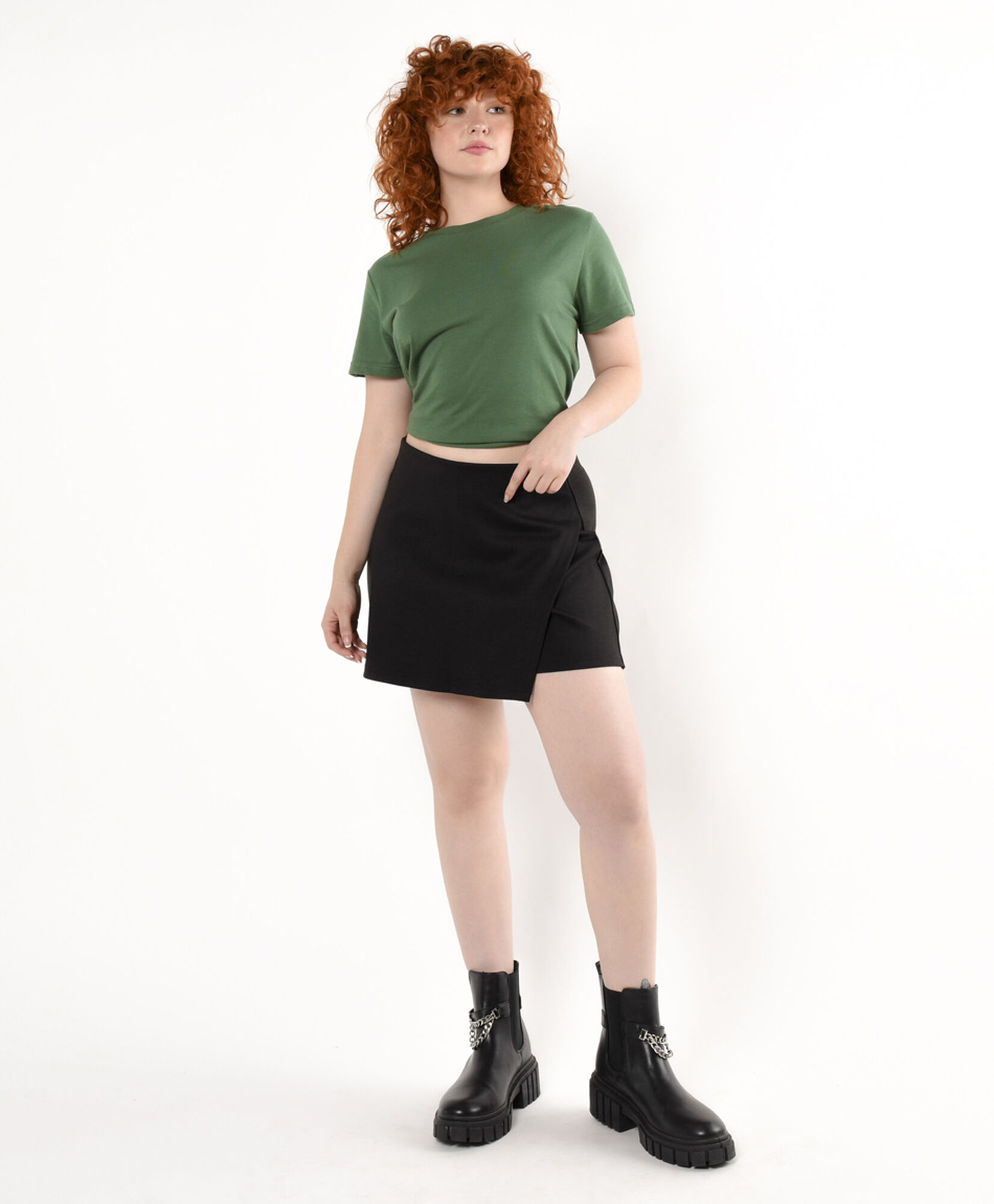 Mini falda mujer corte short Mini falda mujer corte short