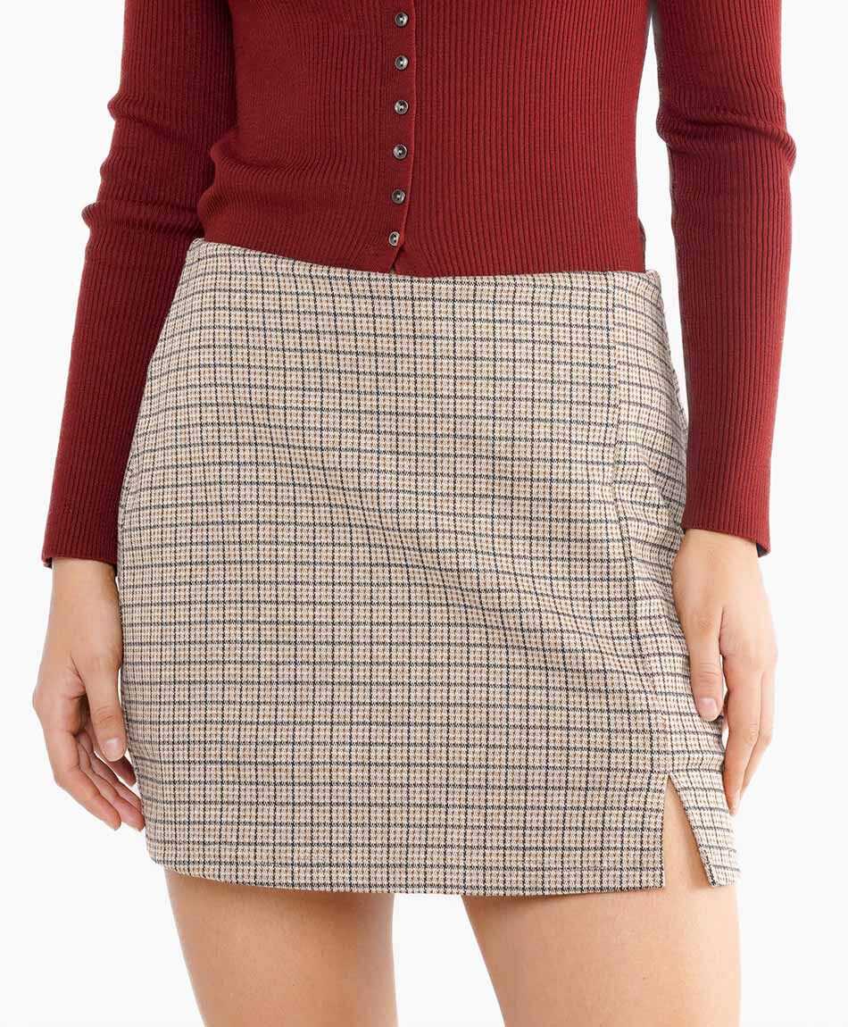 Mini falda mujer dise&ntilde;o lineas