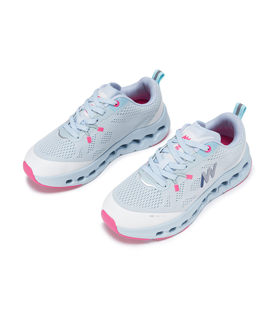 Zapatilla deportiva mujer celeste acolchada