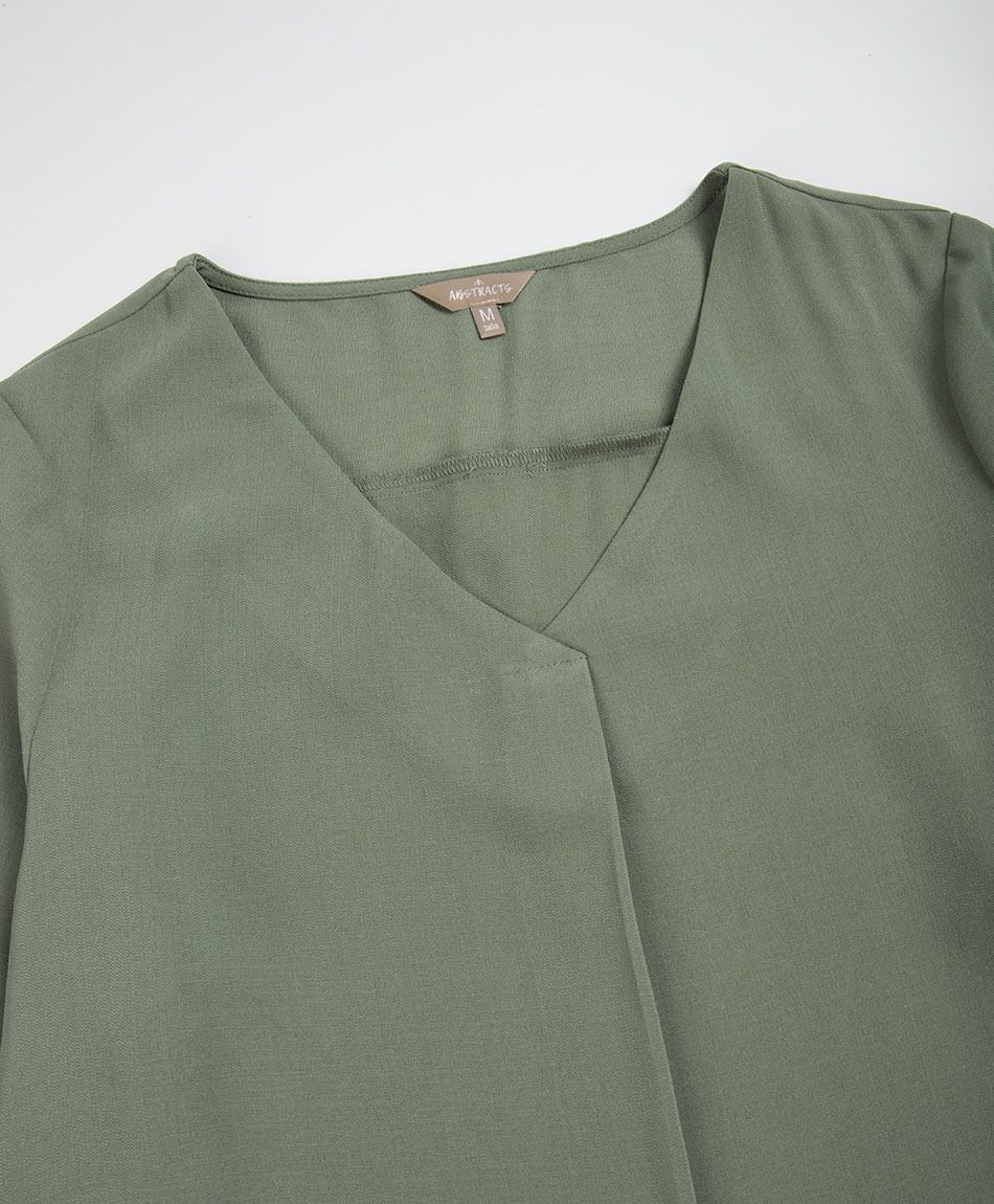 Blusa mujer cuello v broches
